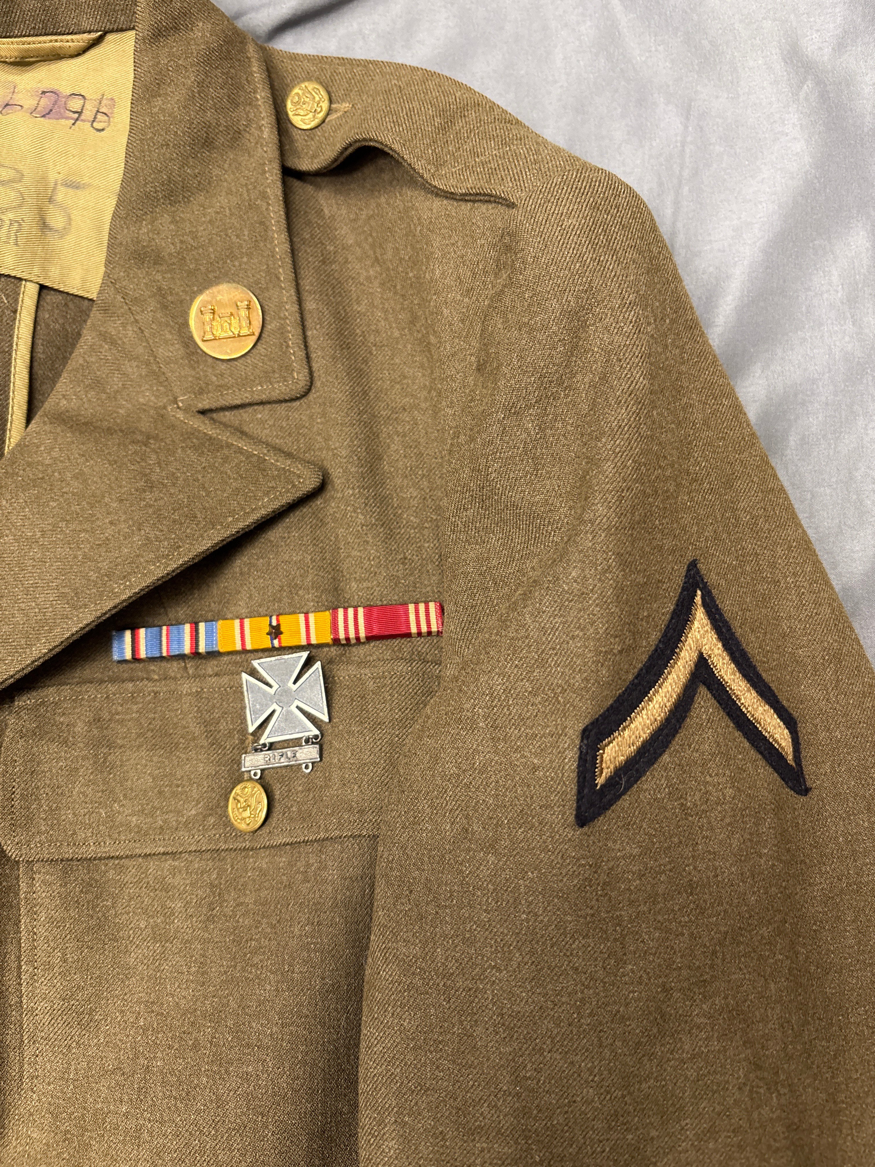 WWII US ENLISTED CLASS A JACKET SIZE 42 — image 4