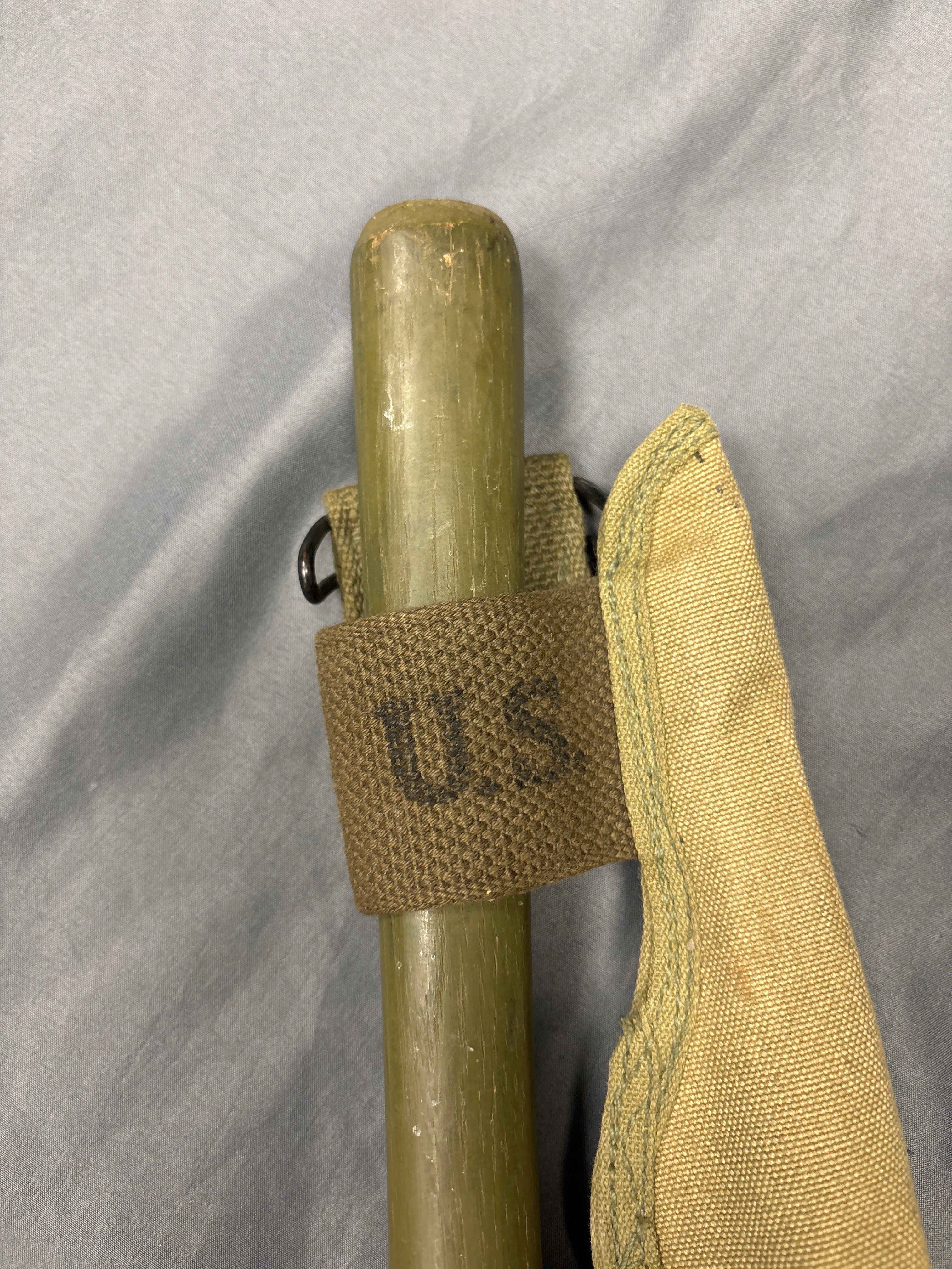 WWII US PICK AXE — image 4
