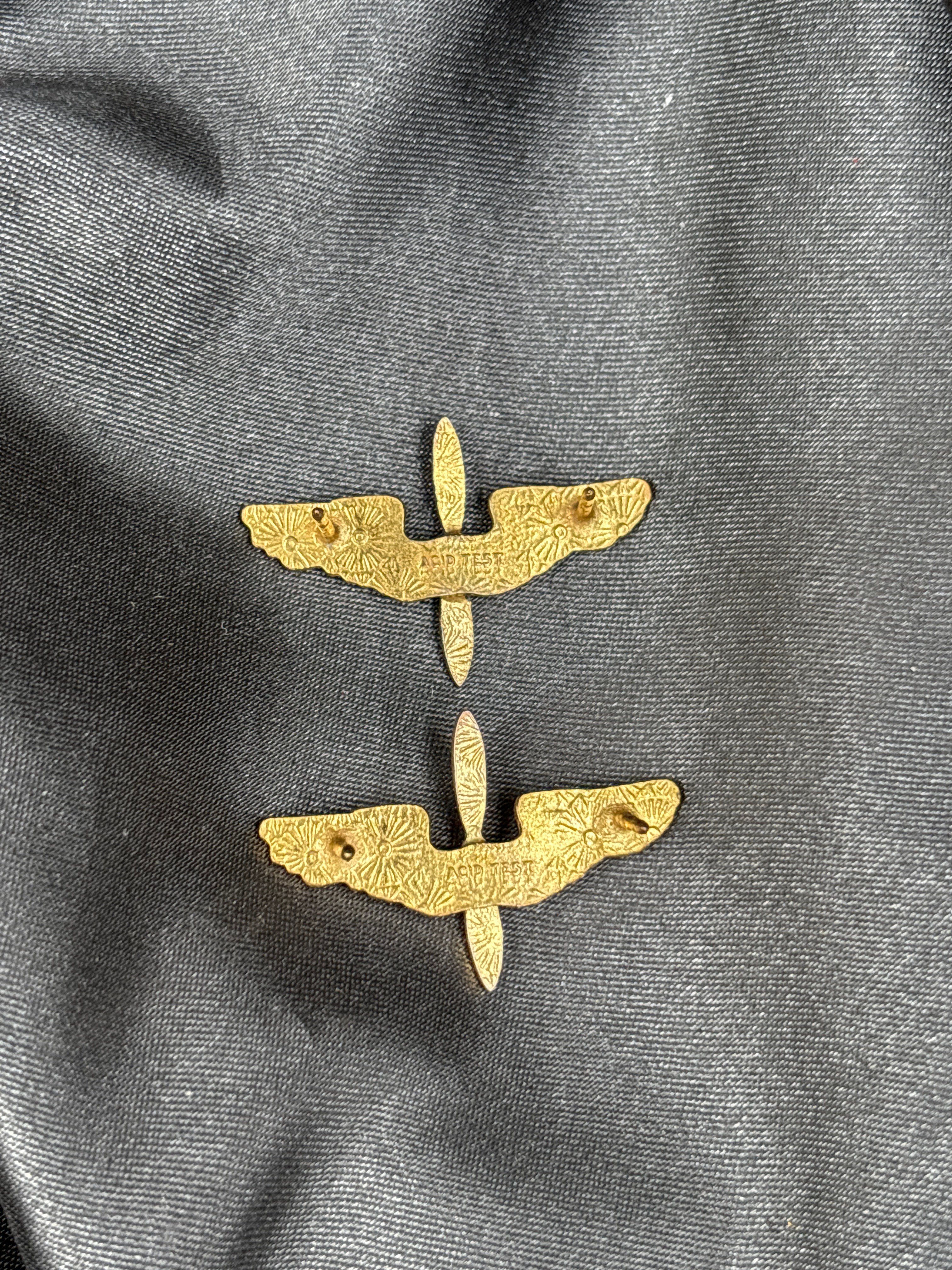 WWII US OFFICER AIR CORPS INSIGNIA — image 2