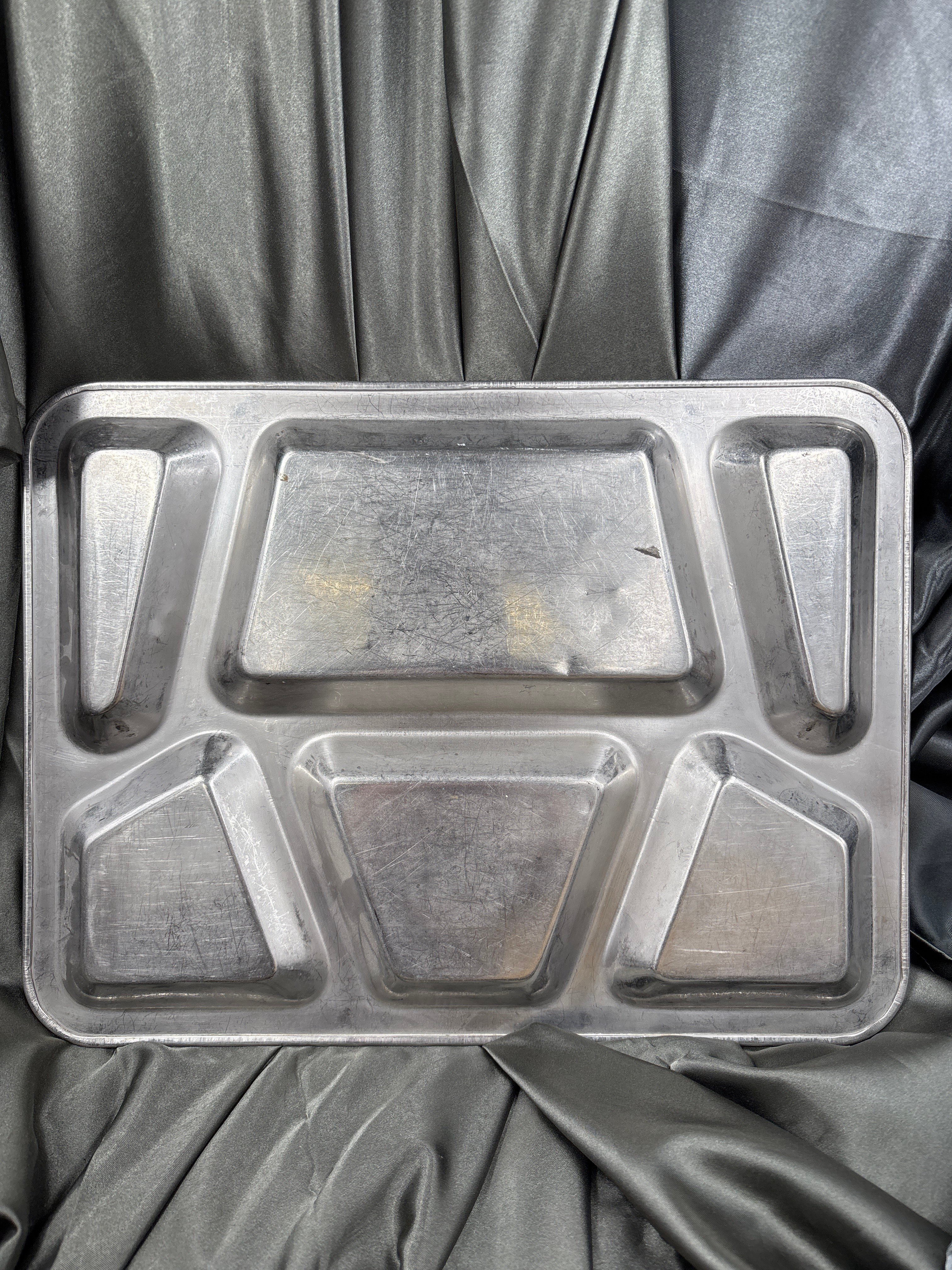 WWII 1941 DATED US STEEL MESS TRAY — image 2