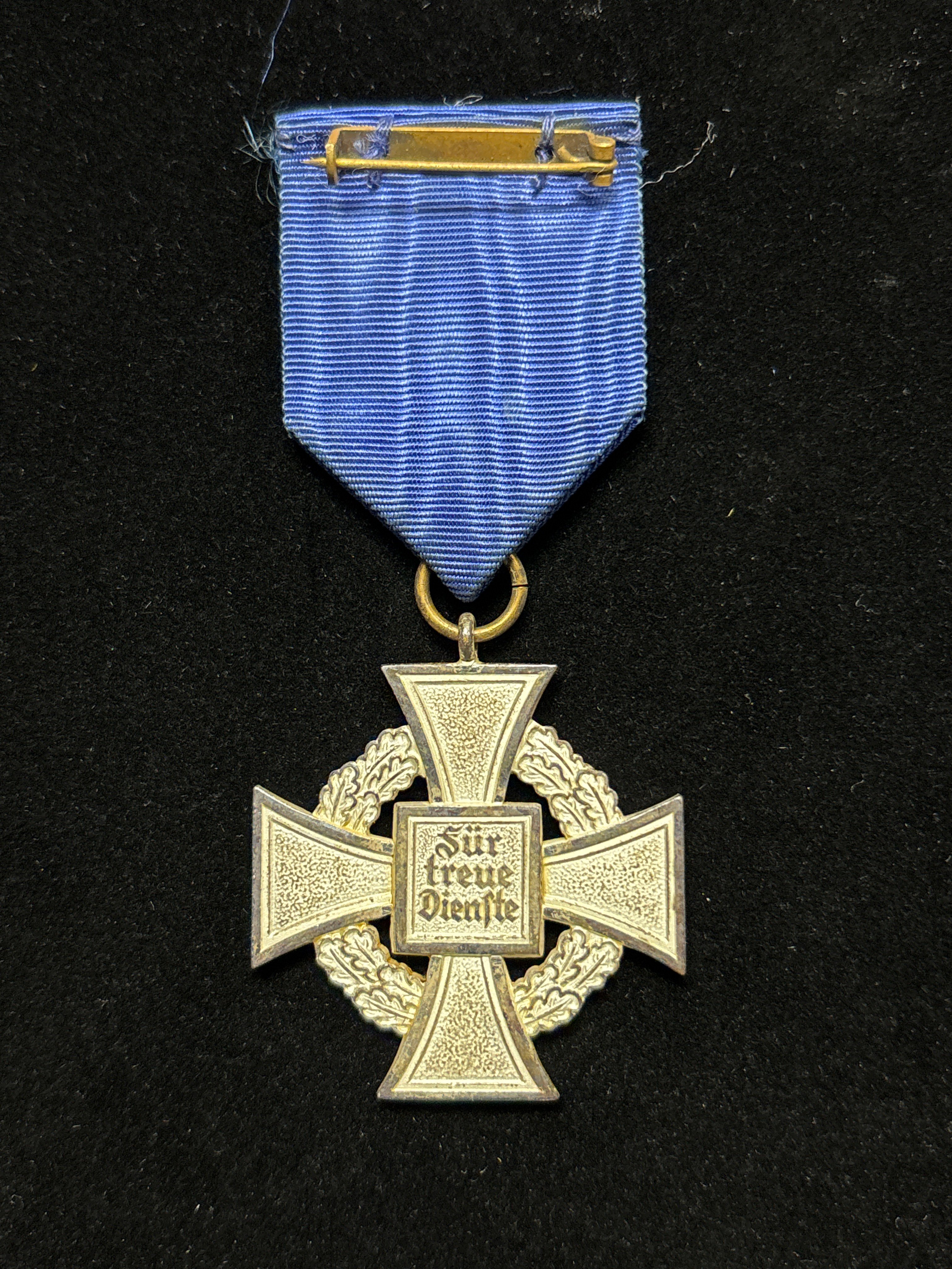 WWII GERMAN SERVICE MEDAL — image 2