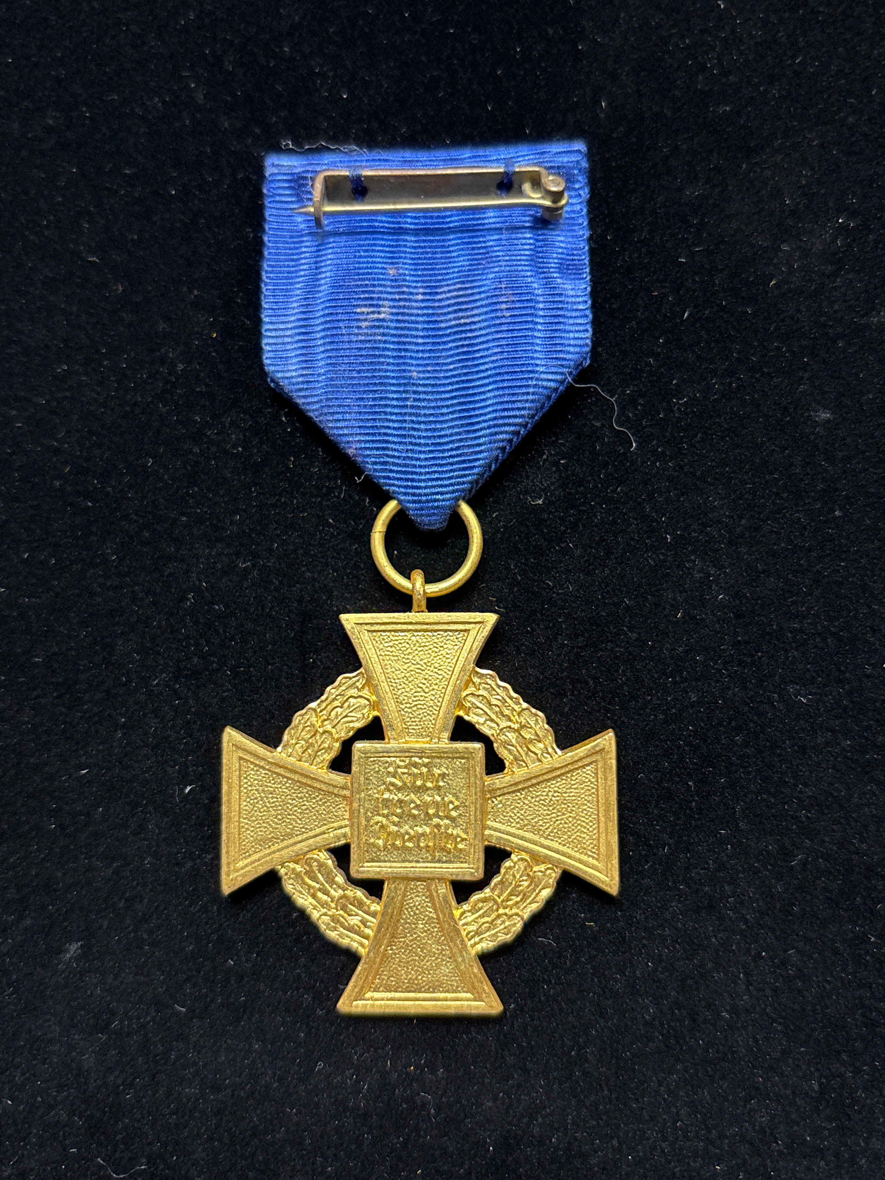 WWII GERMAN SERVICE MEDAL — image 2