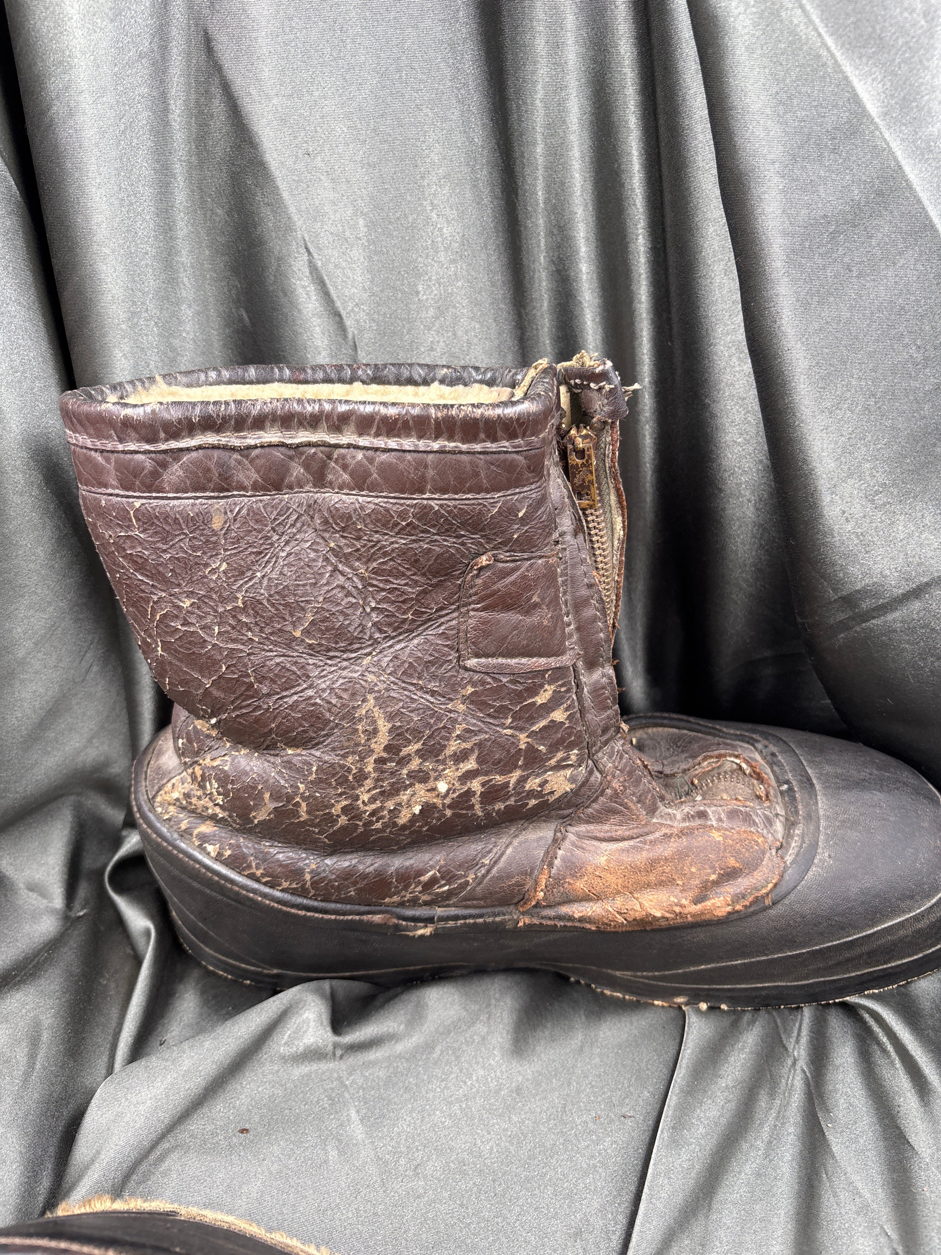 WWII AIR CORPS A-6 FLIGHT BOOTS — image 4