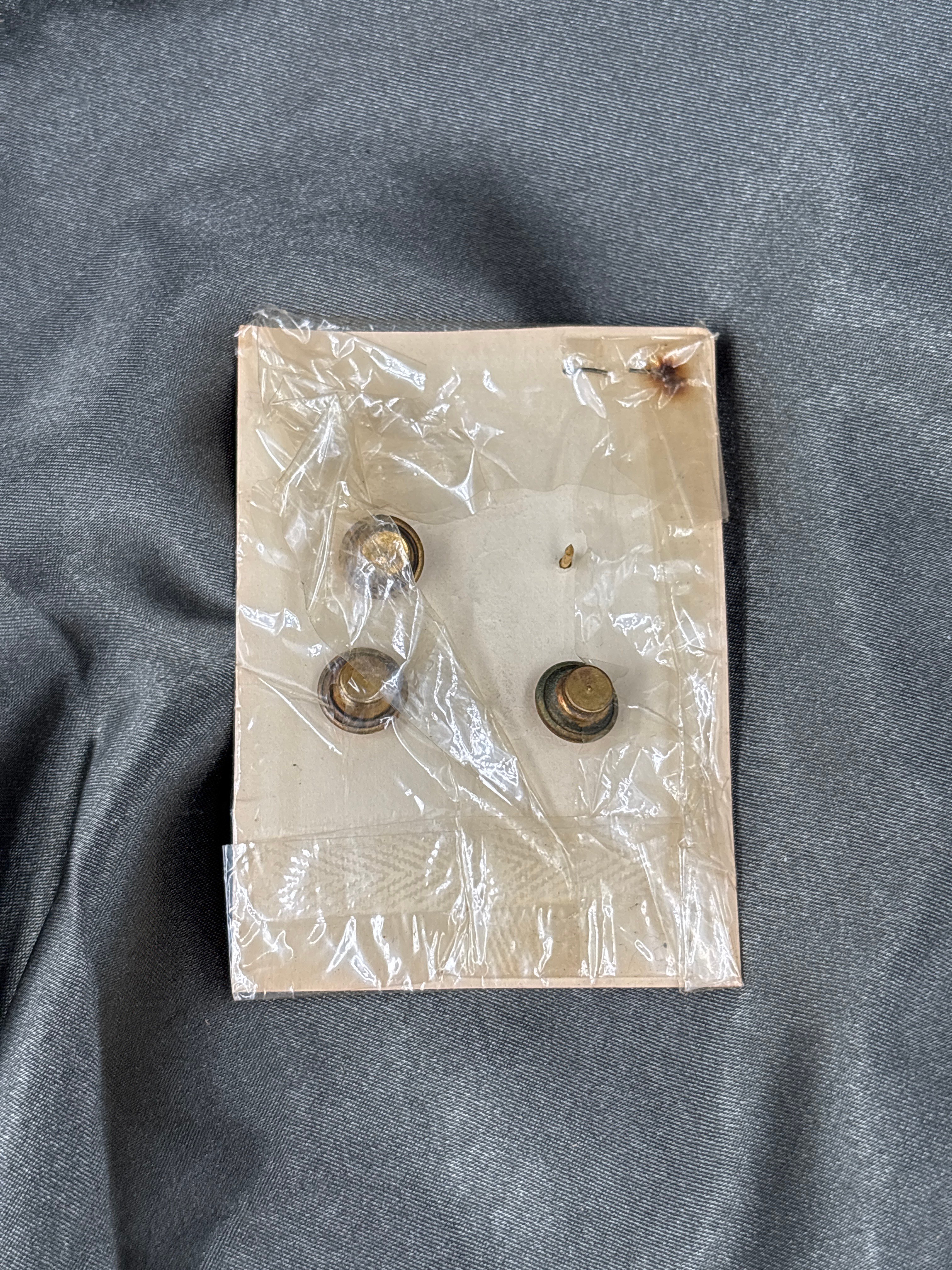 WWII ERA WOLF BROWN OFFICER QUARTERMASTER DEVICES — image 2