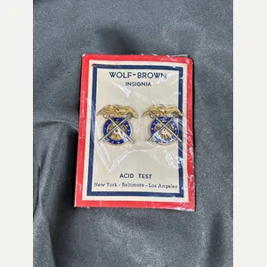 WWII ERA WOLF BROWN OFFICER QUARTERMASTER DEVICES