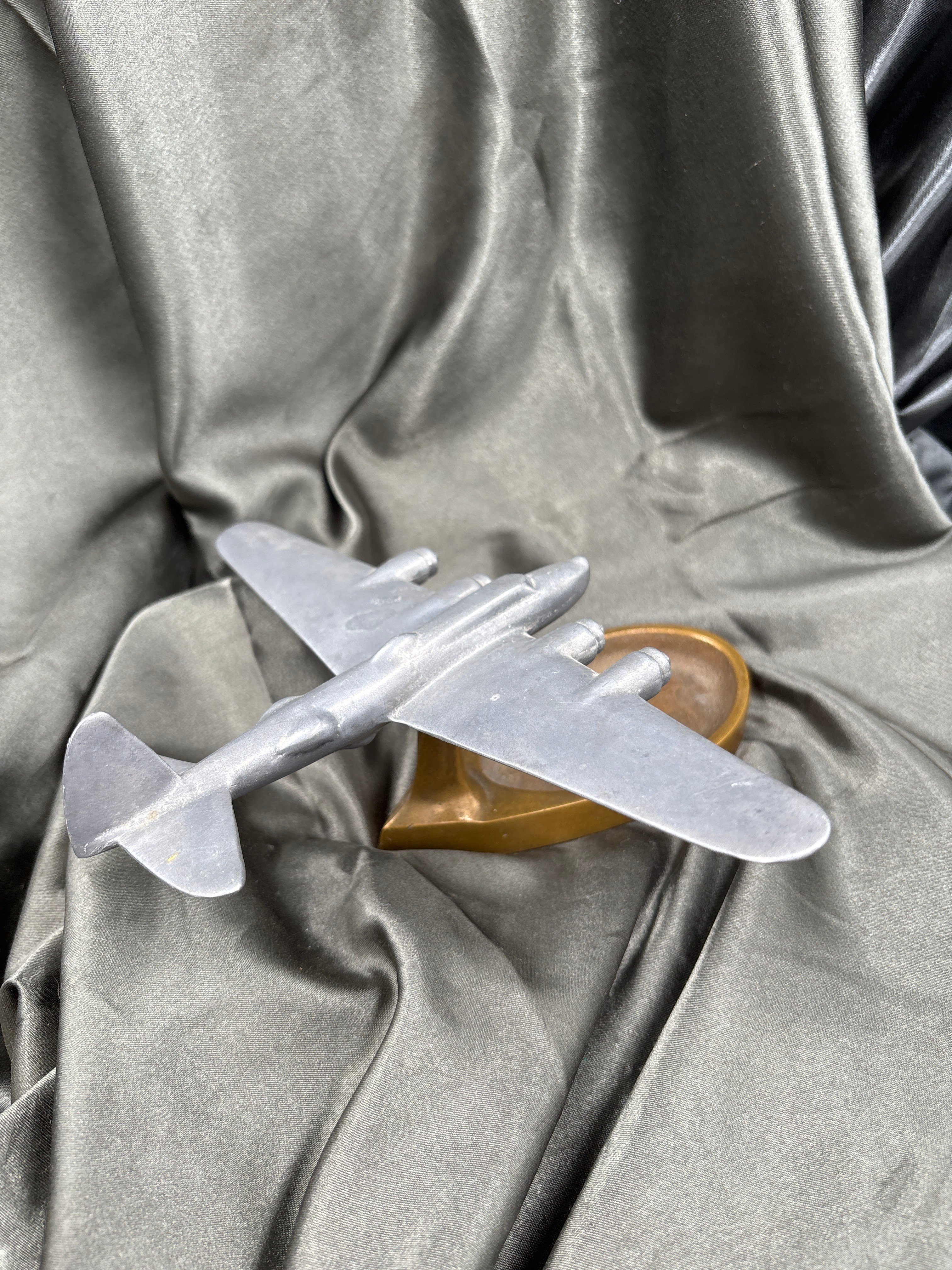 WWII US B17 TRENCH ART ASHTRAY — image 3