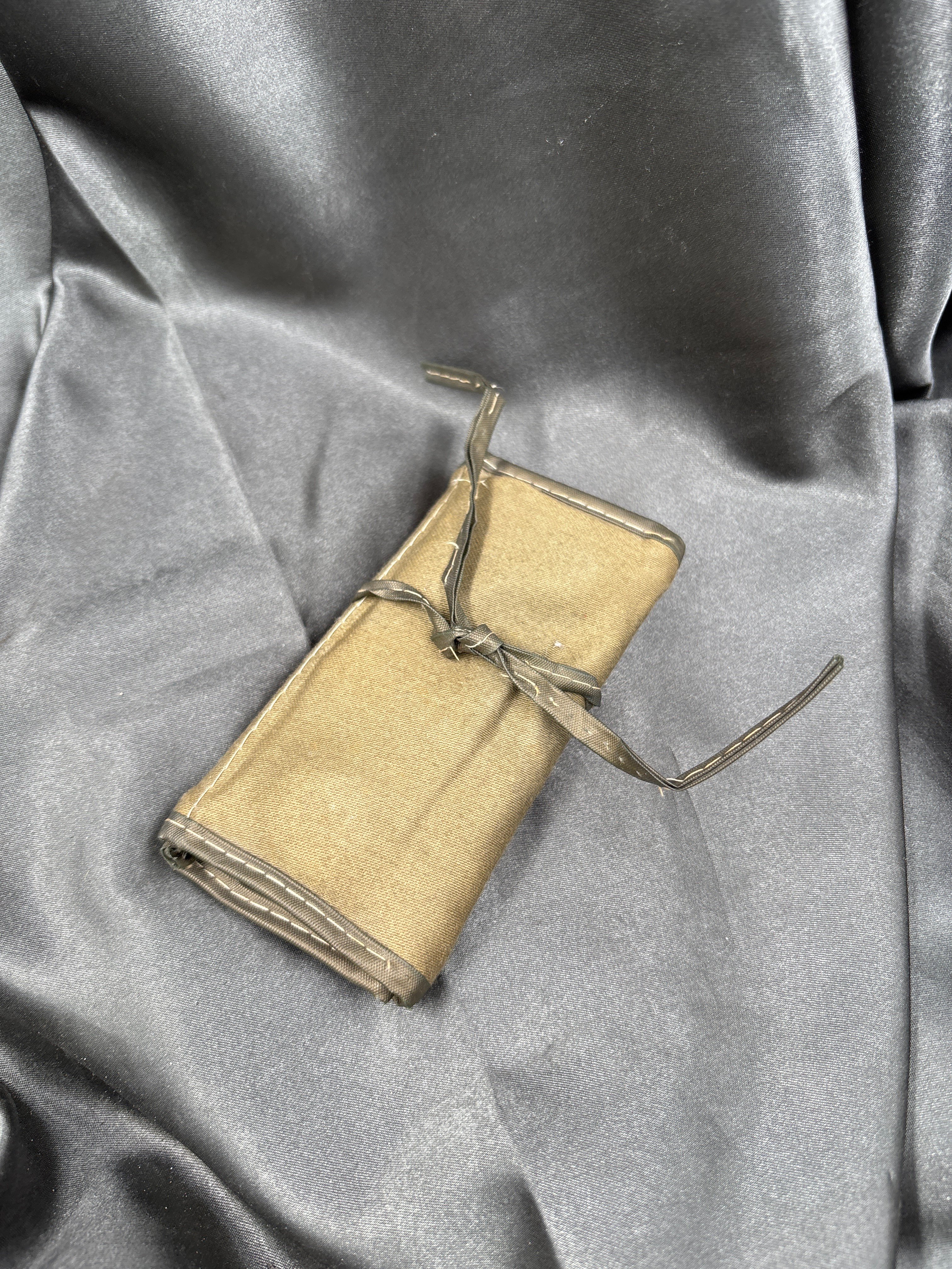 WWII SEWING KIT — image 2