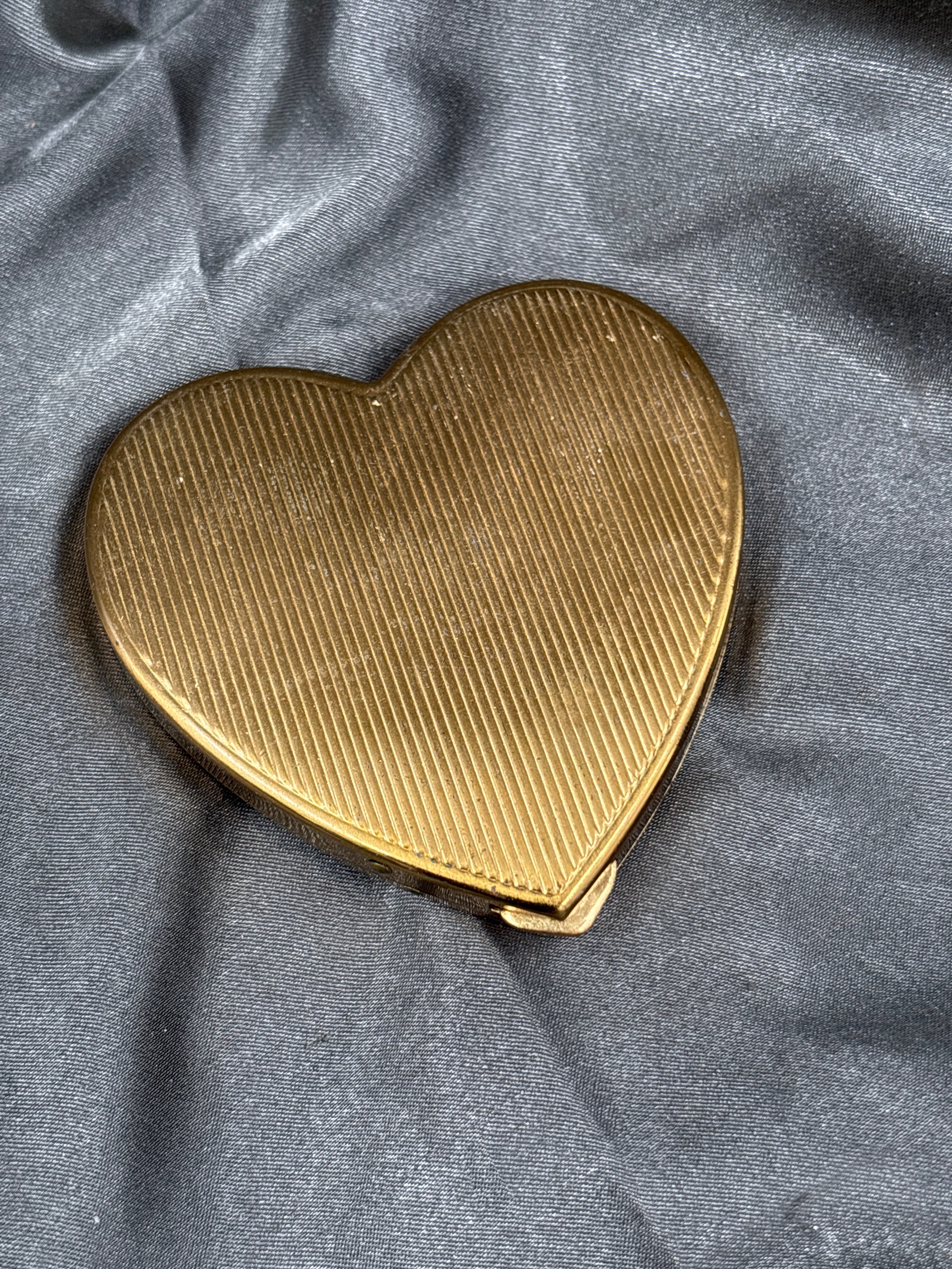 WWII ERA US NAVY SWEETHEART COMPACT — image 2