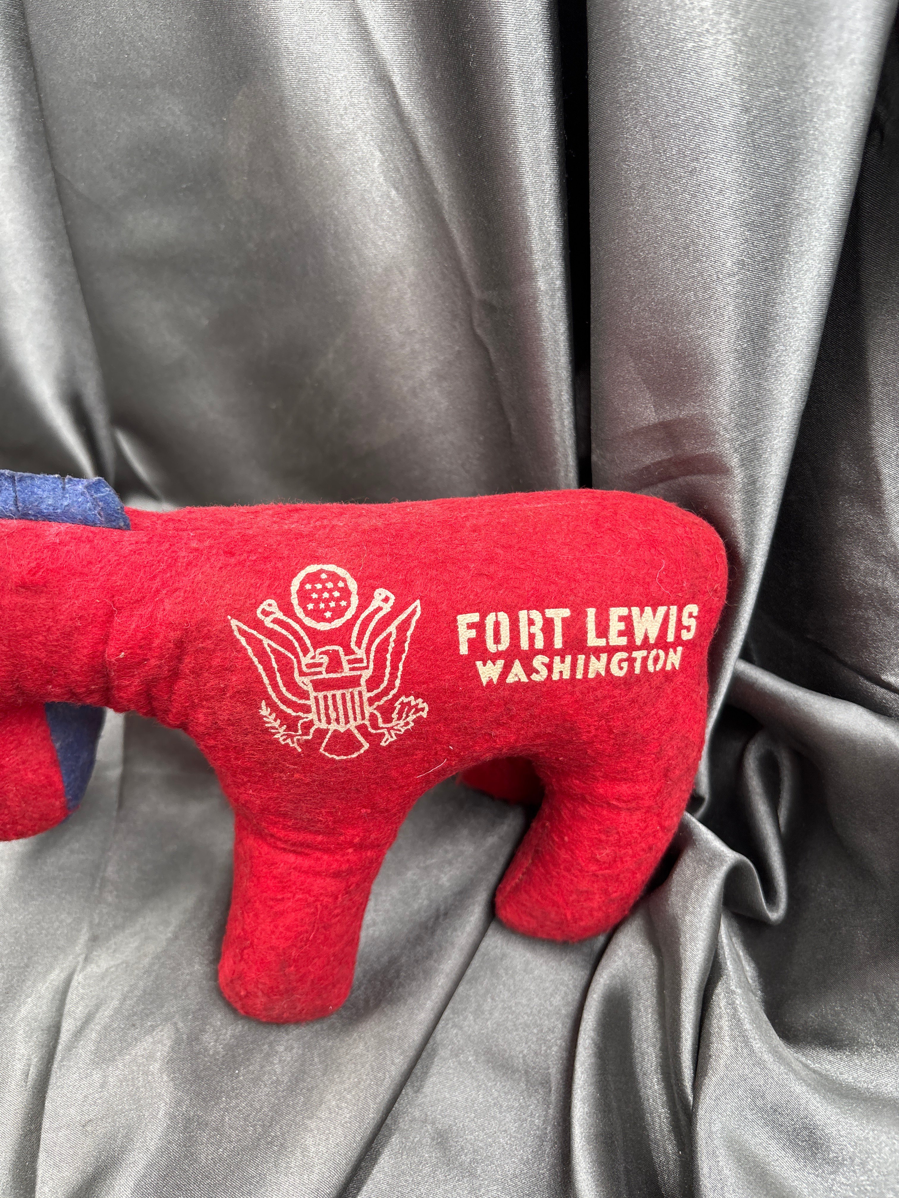 INCREDIBLE WWII FORT LEWIS PX DONKEY STUFFED TOY — image 2