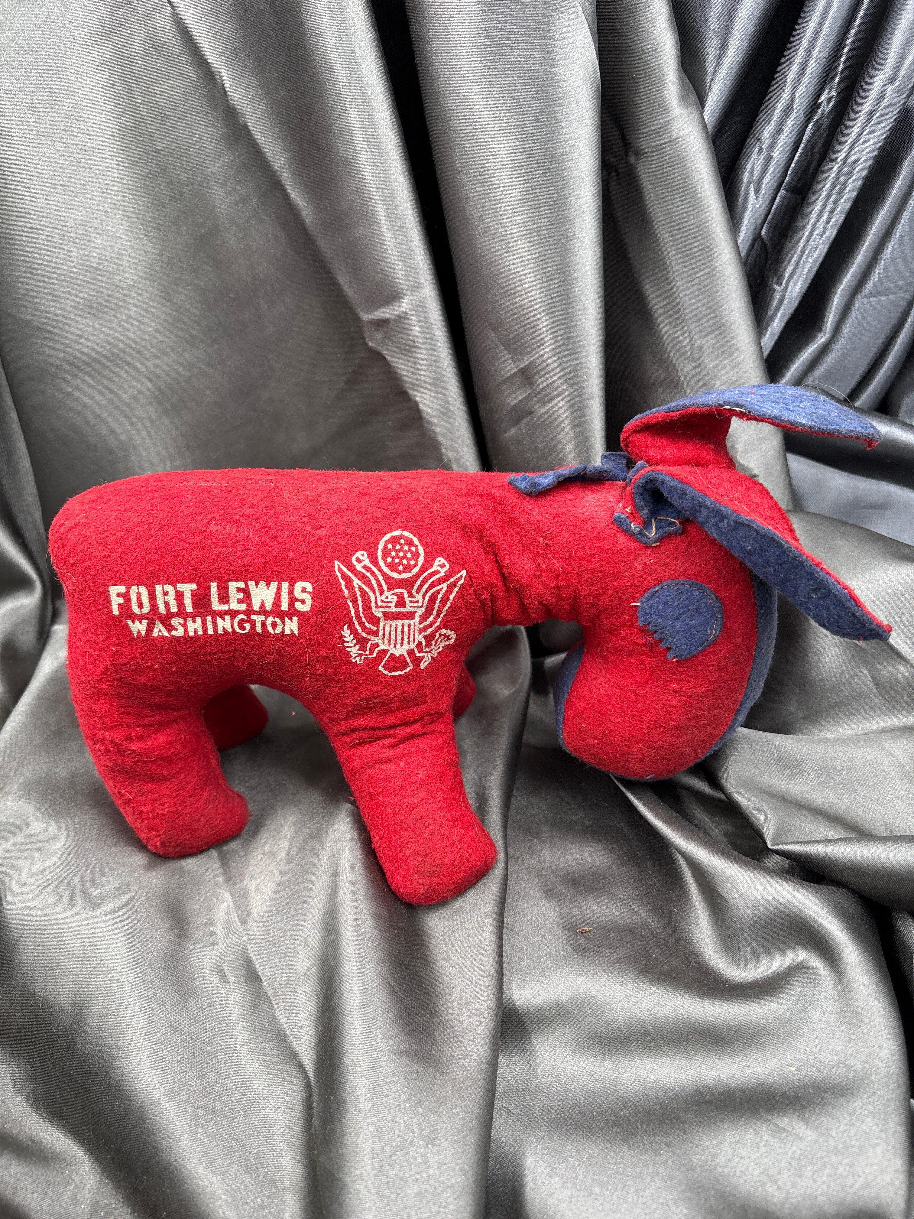 INCREDIBLE WWII FORT LEWIS PX DONKEY STUFFED TOY — image 3