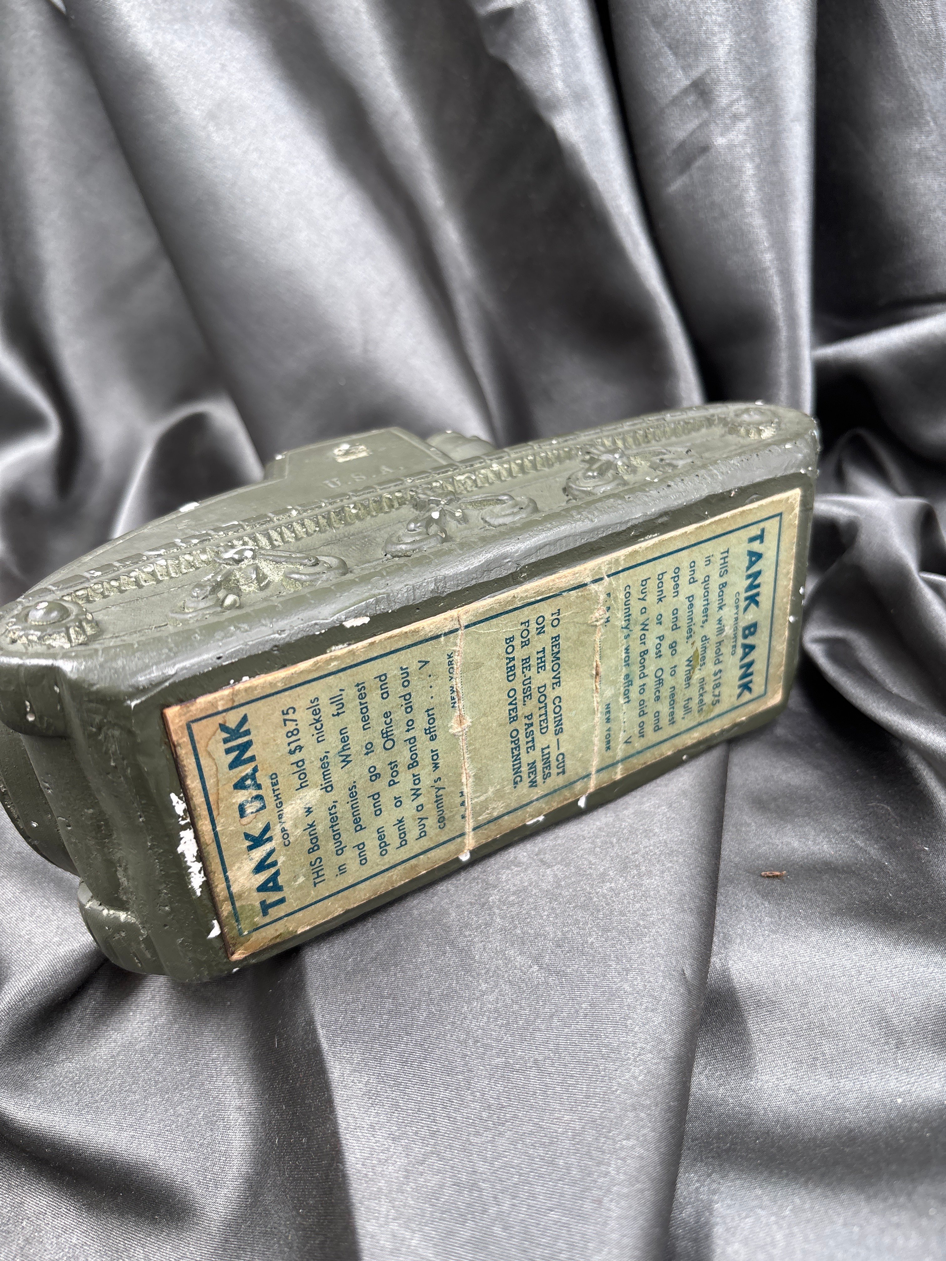 WWII US TANK BANK — image 4