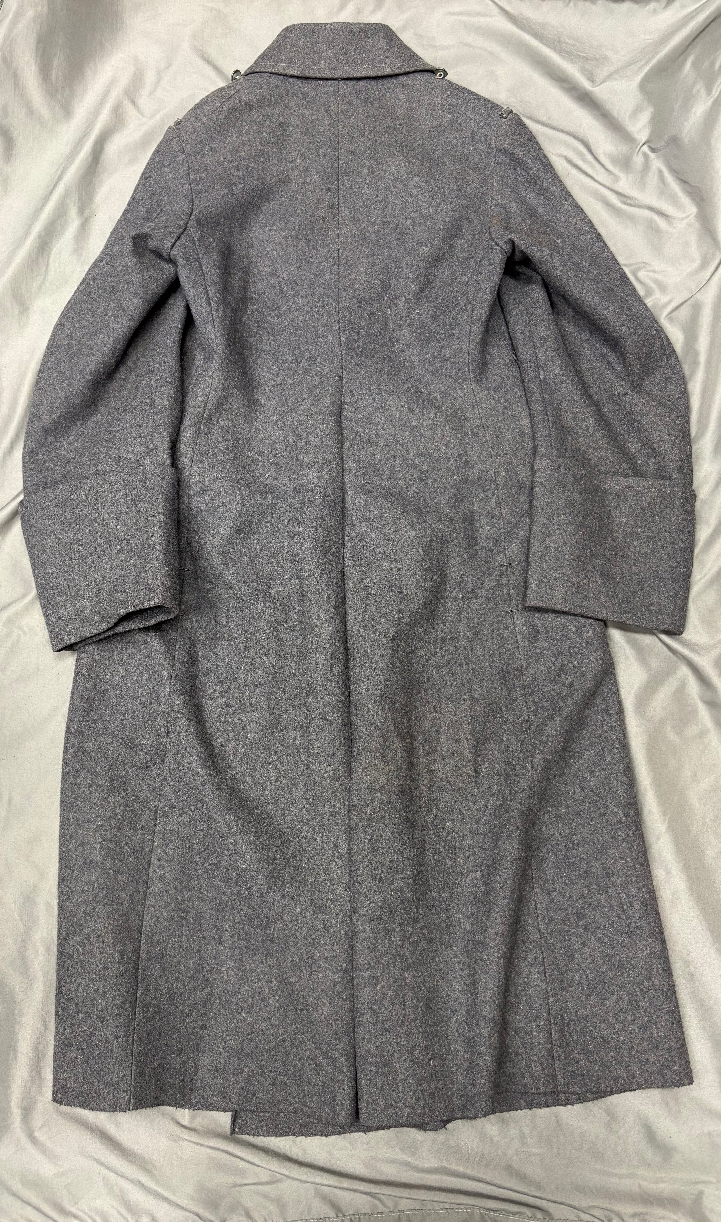 WWII GERMAN LUFTWAFFE GREAT COAT — image 2