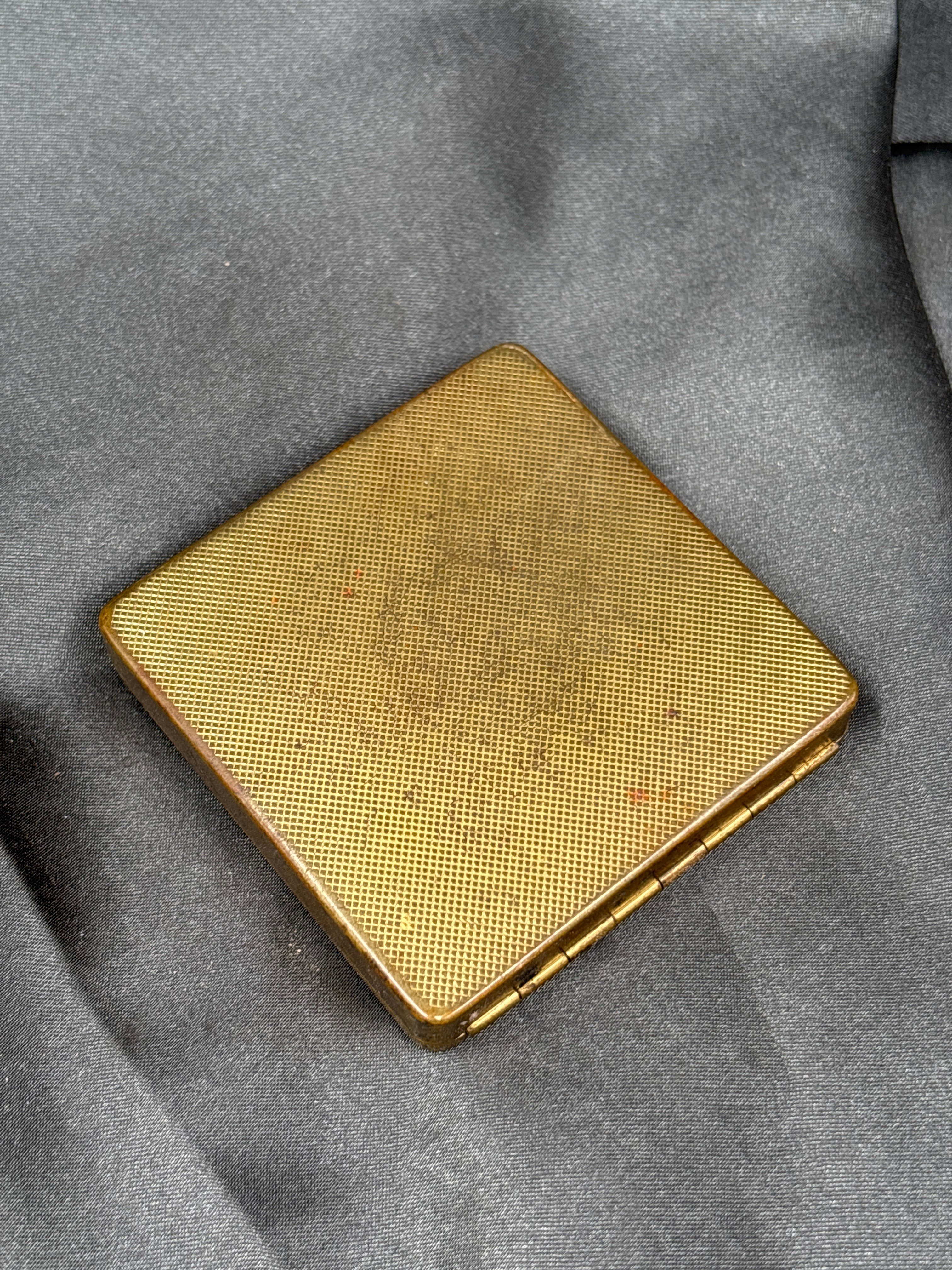 WWII US ARMY SWEETHEART COMPACT — image 5