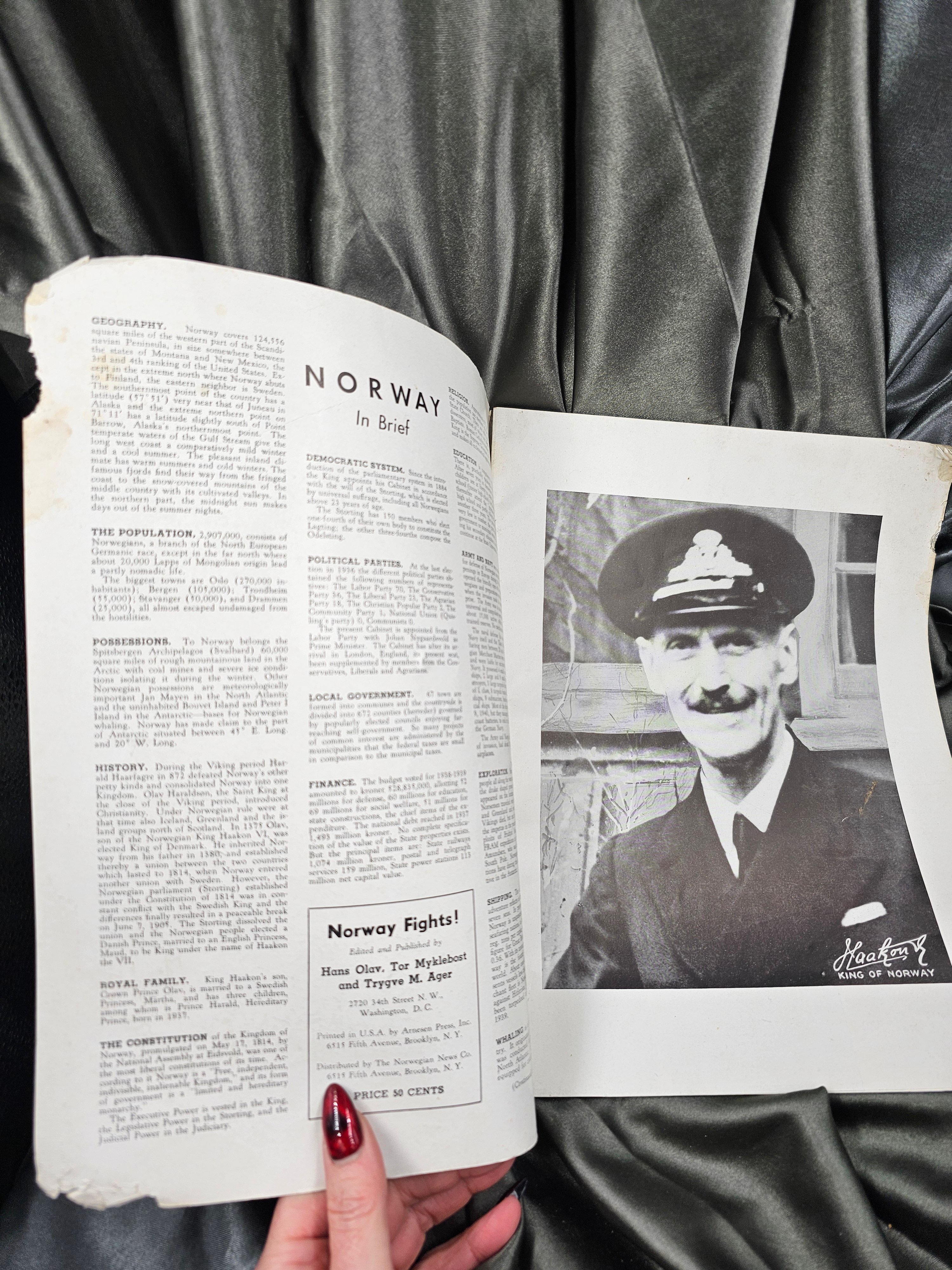 WWII ERA NORWAY WARTIME PUBLICATIONS — image 7