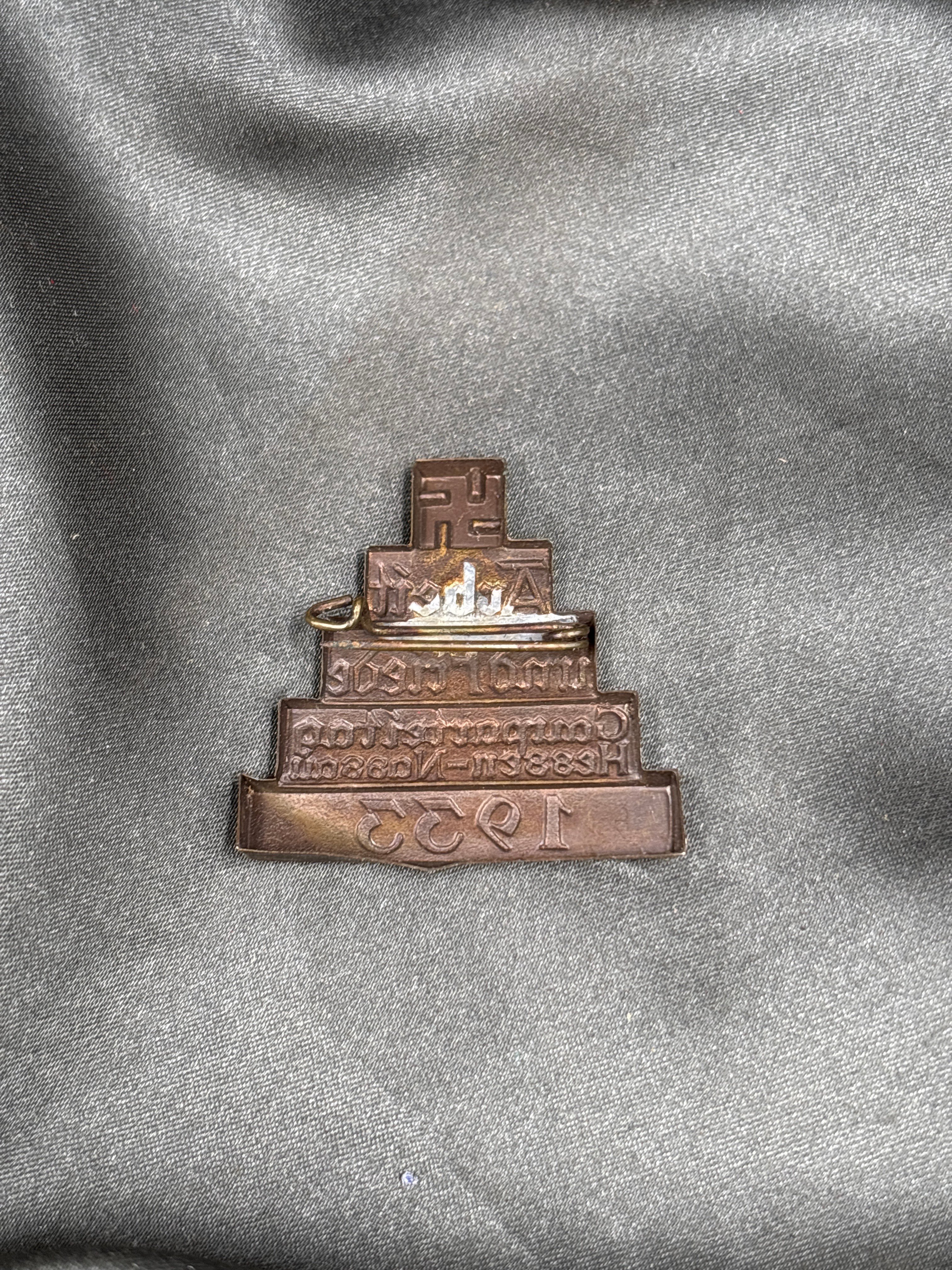 WWII GERMAN 1933 TINNIE — image 2