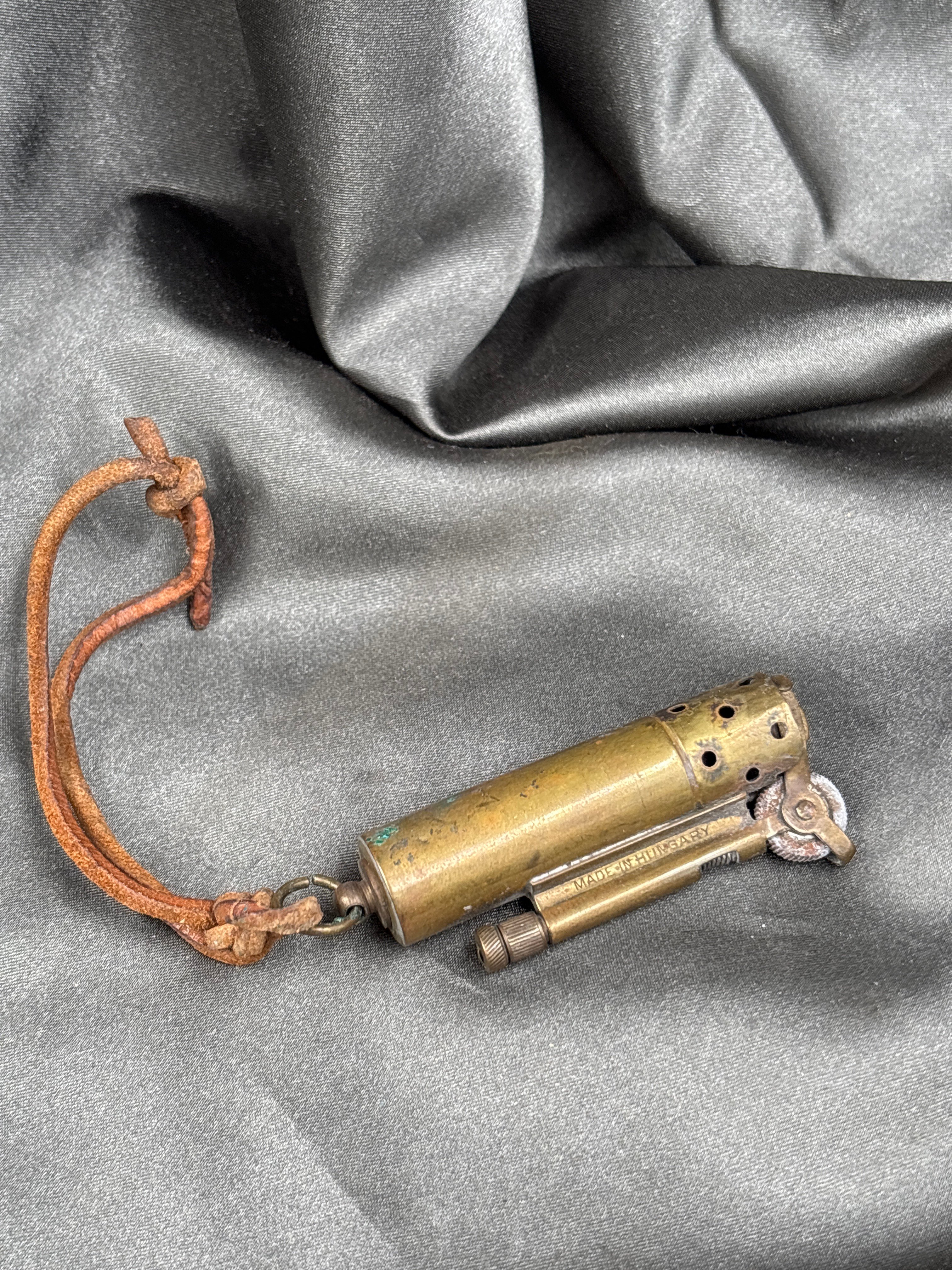 WWII ERA TRENCH LIGHTER — image 3