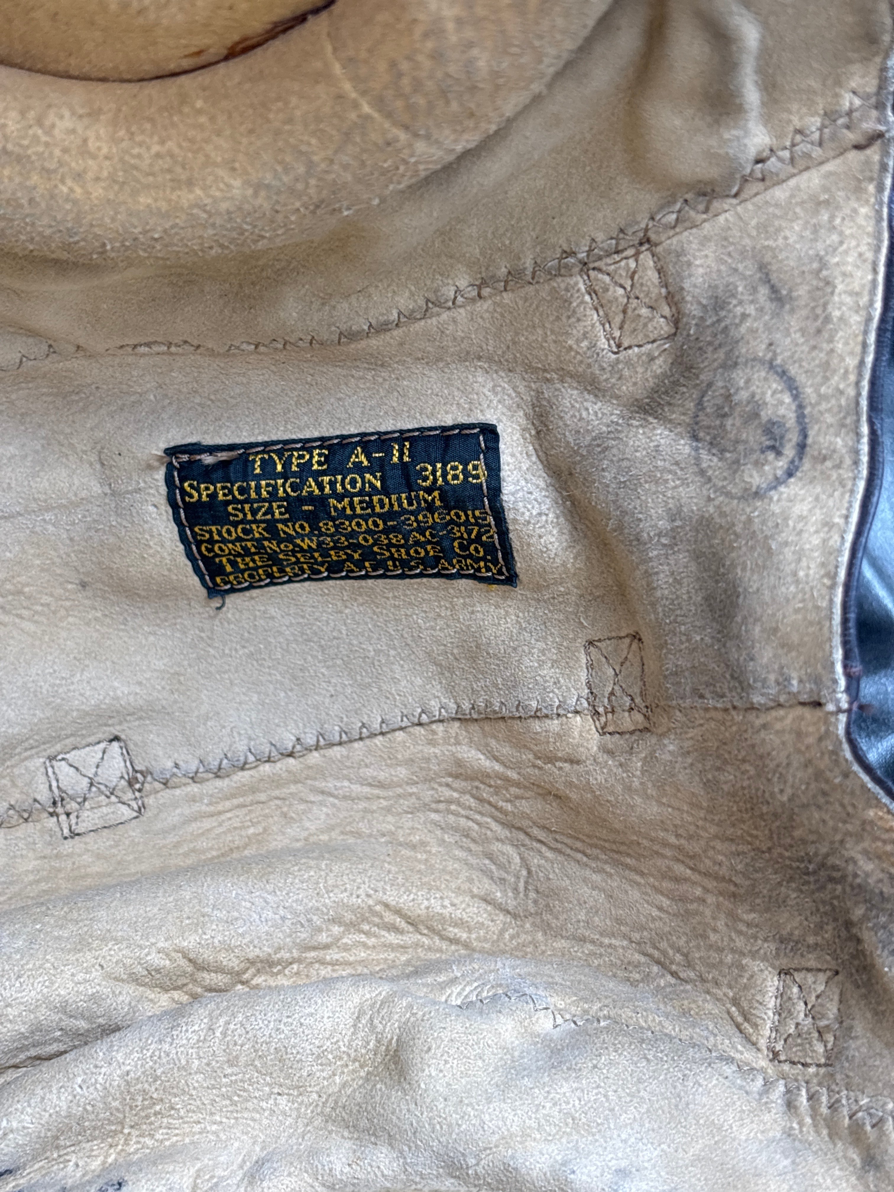 WWII US AIR CORPS A-11 FLIGHT HELMET SIZE MEDIUM — image 6