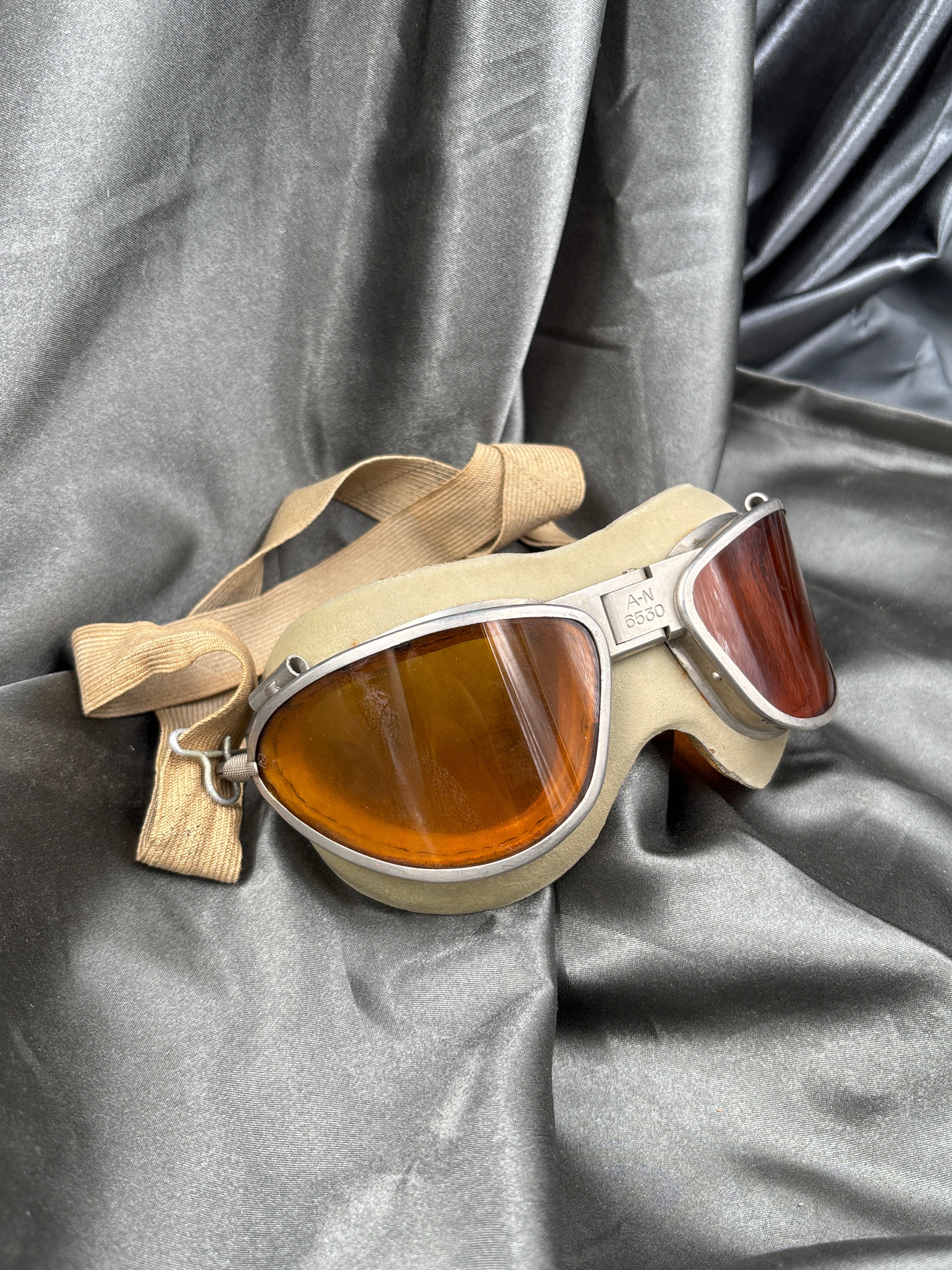 WWII US AIR CORPS AN-6530 FLIGHT GOGGLES — image 2