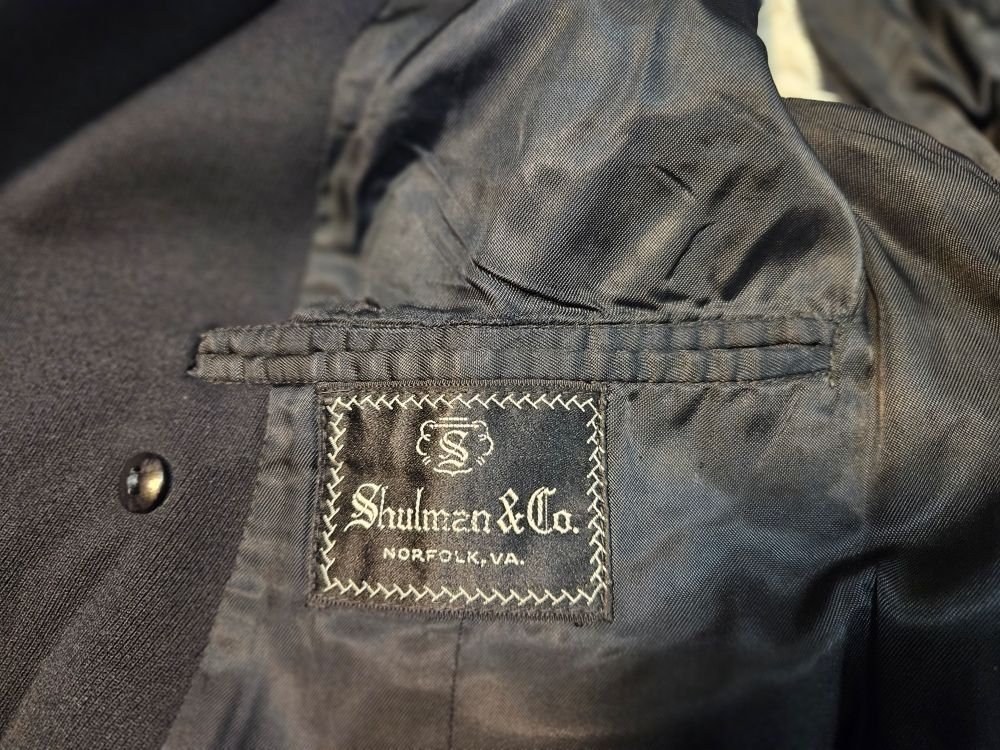 WWII US Navy Officer Uniform. In fair condition — image 11