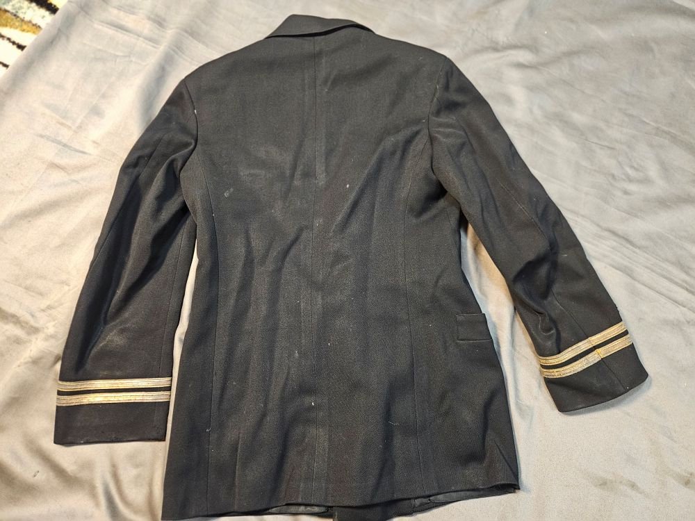 WWII US Navy Officer Uniform. In fair condition — image 2