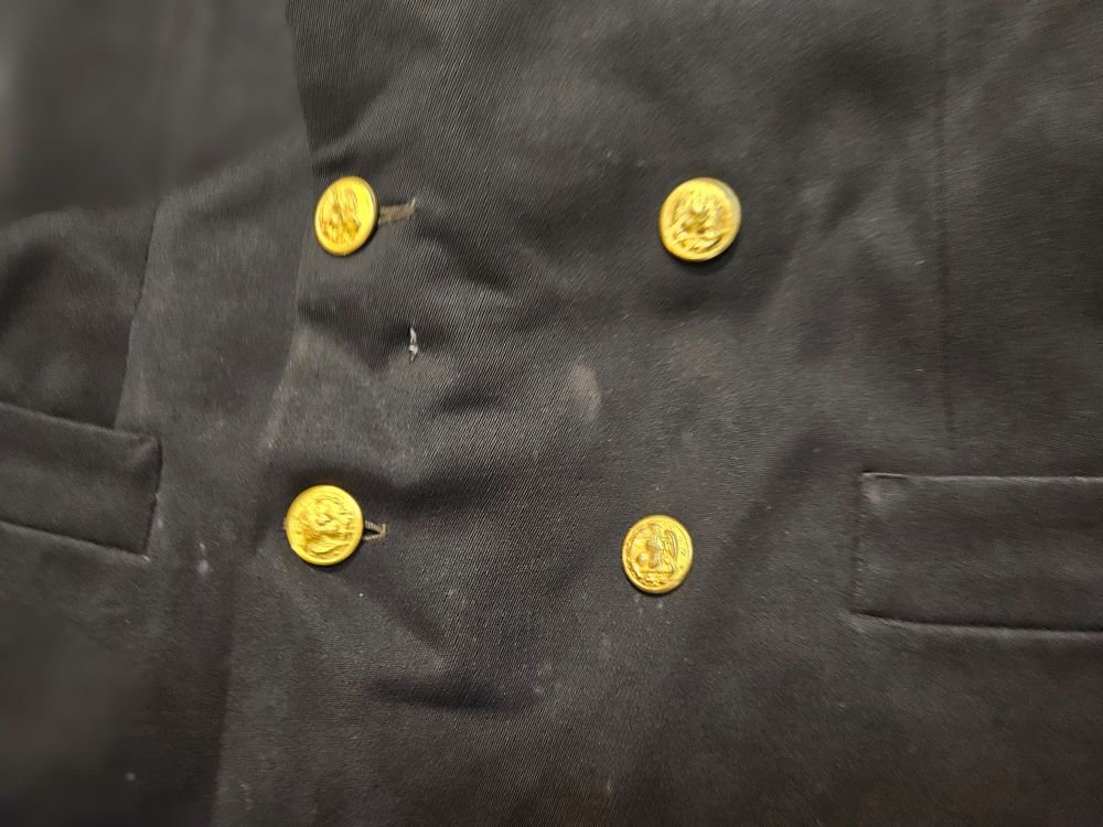 WWII US Navy Officer Uniform. In fair condition — image 4