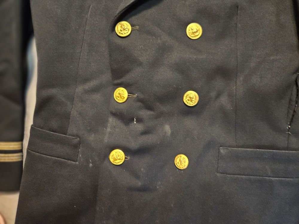 WWII US Navy Officer Uniform. In fair condition — image 5