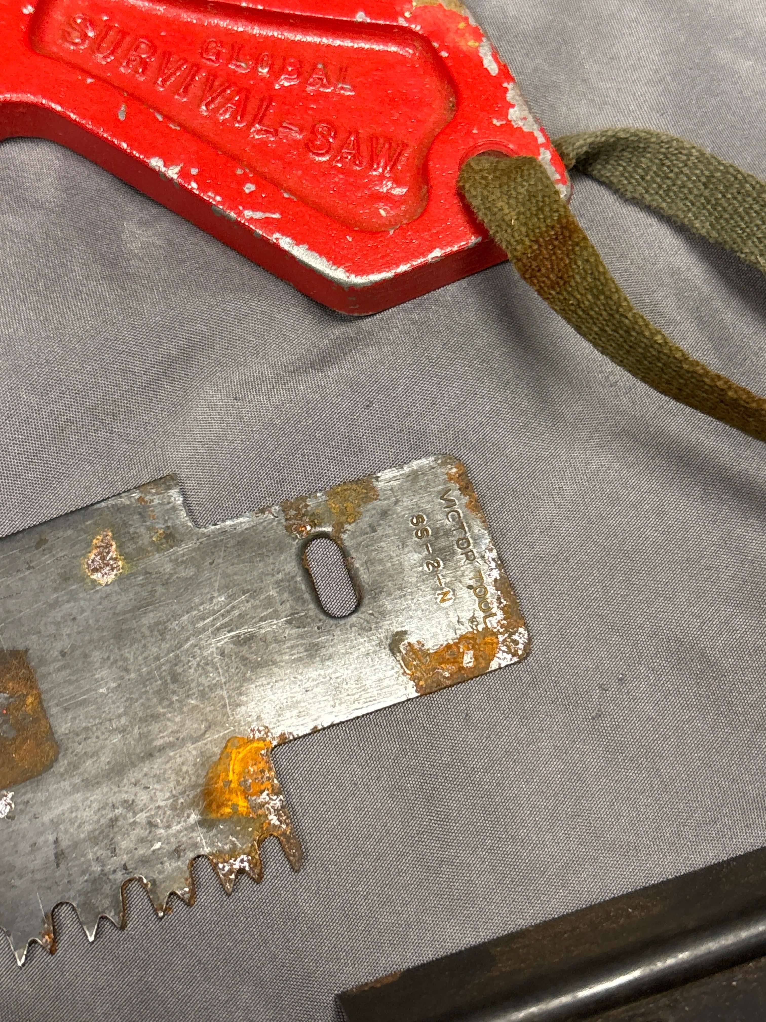 VIETNAM WAR ERA PILOT SURVIVAL SAW — image 6