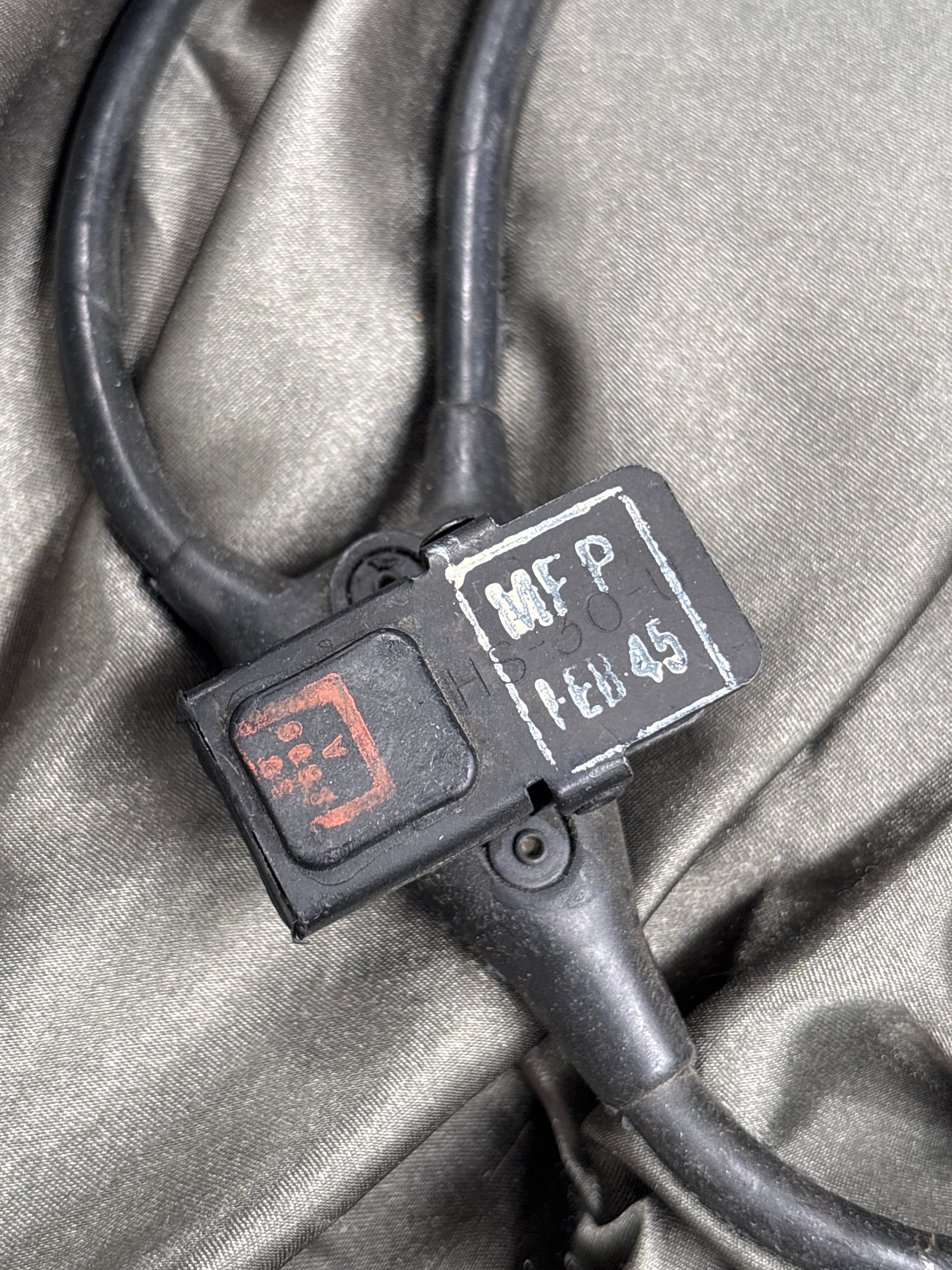 WWII R-30-U HEADSET — image 2