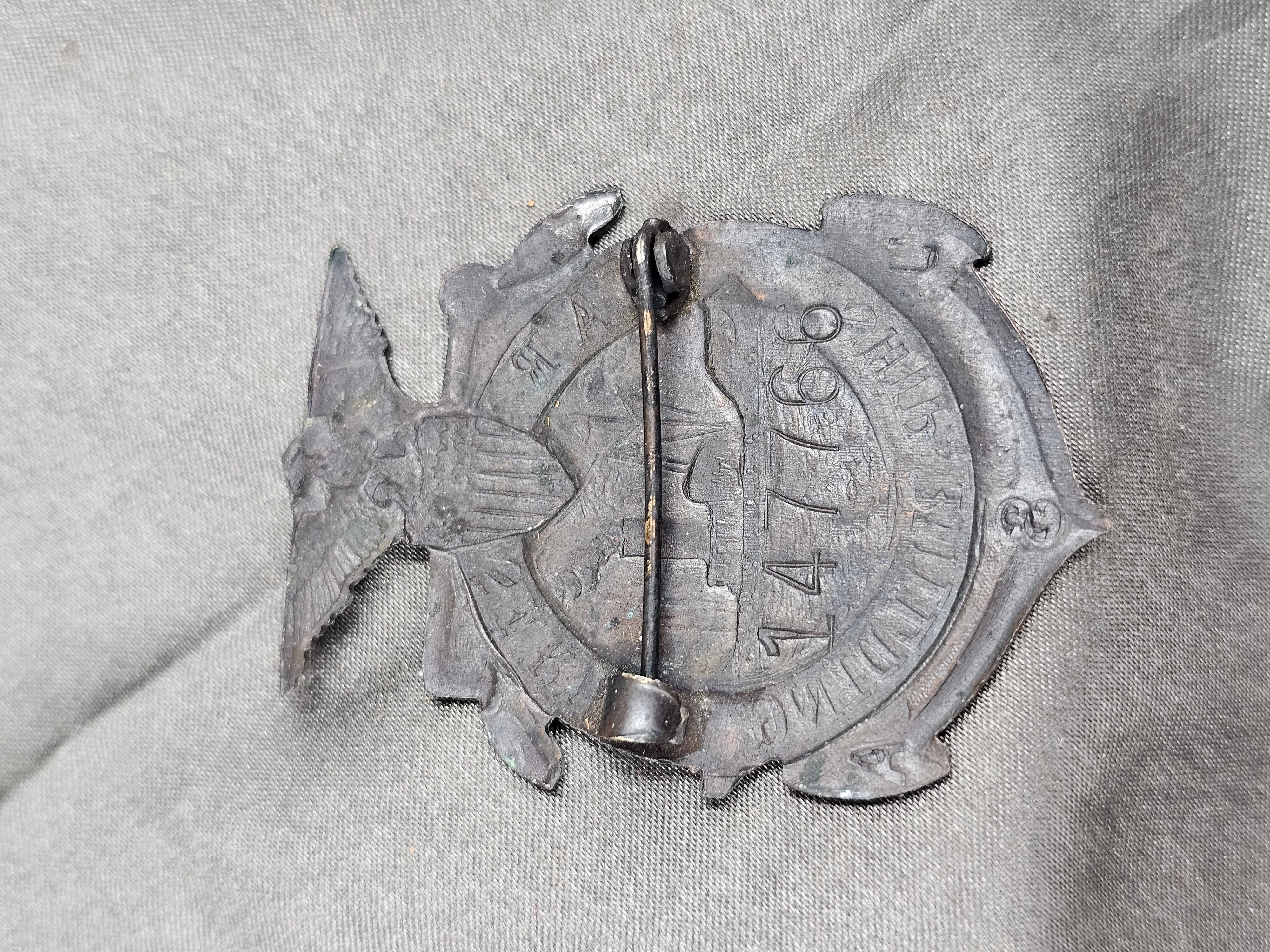 WWII WAR SERVICE SHIP BUILDING BADGE #147766 — image 2