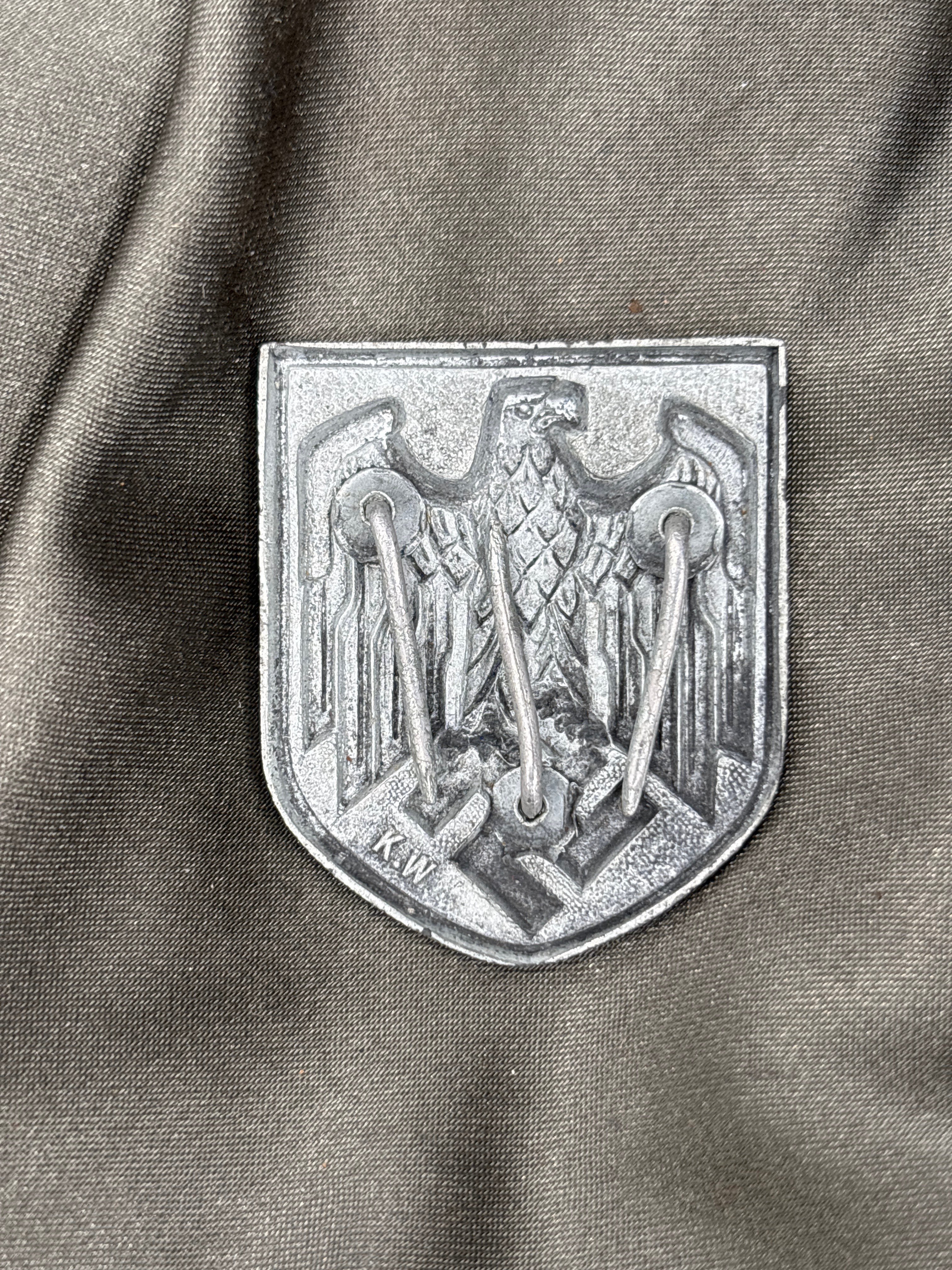 WWII GERMAN PITH HELMET SHIELD — image 2