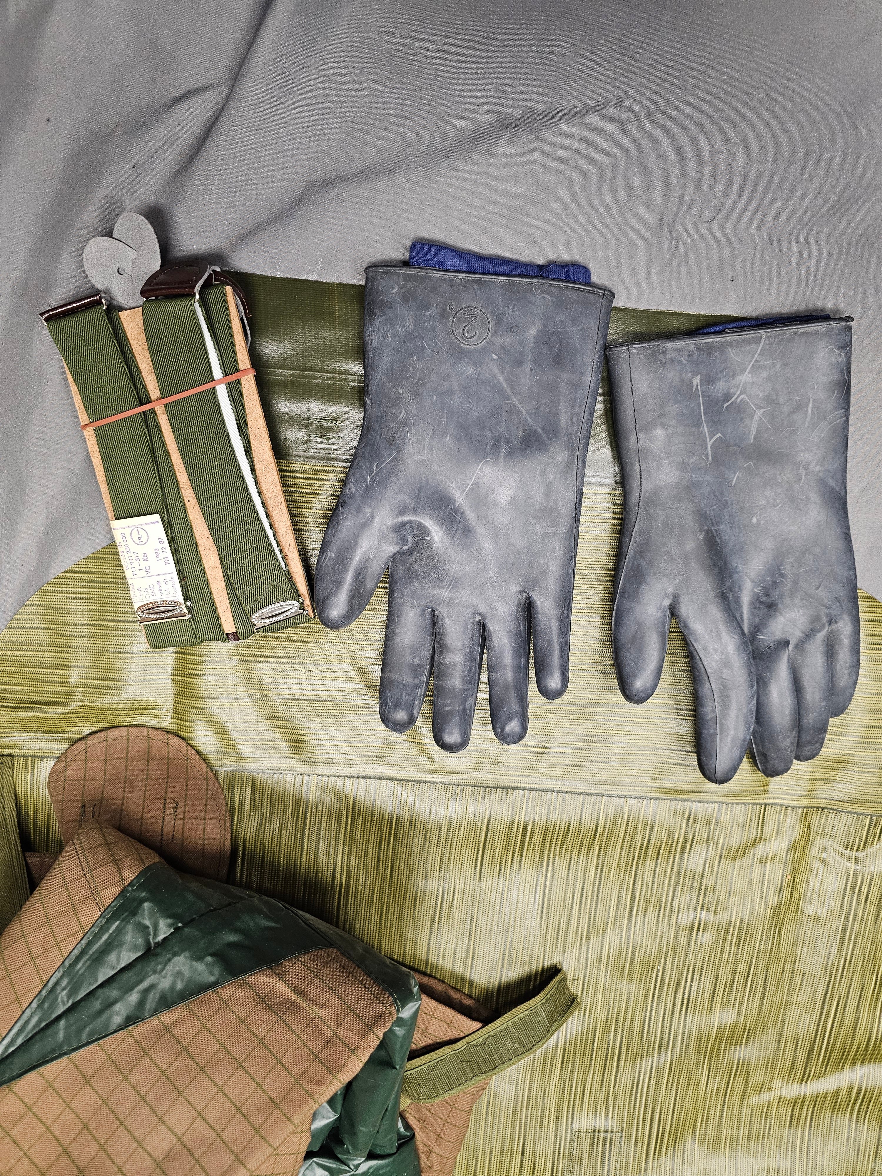 CZECH NBC PROTECTION SUIT COMPLETE — image 6