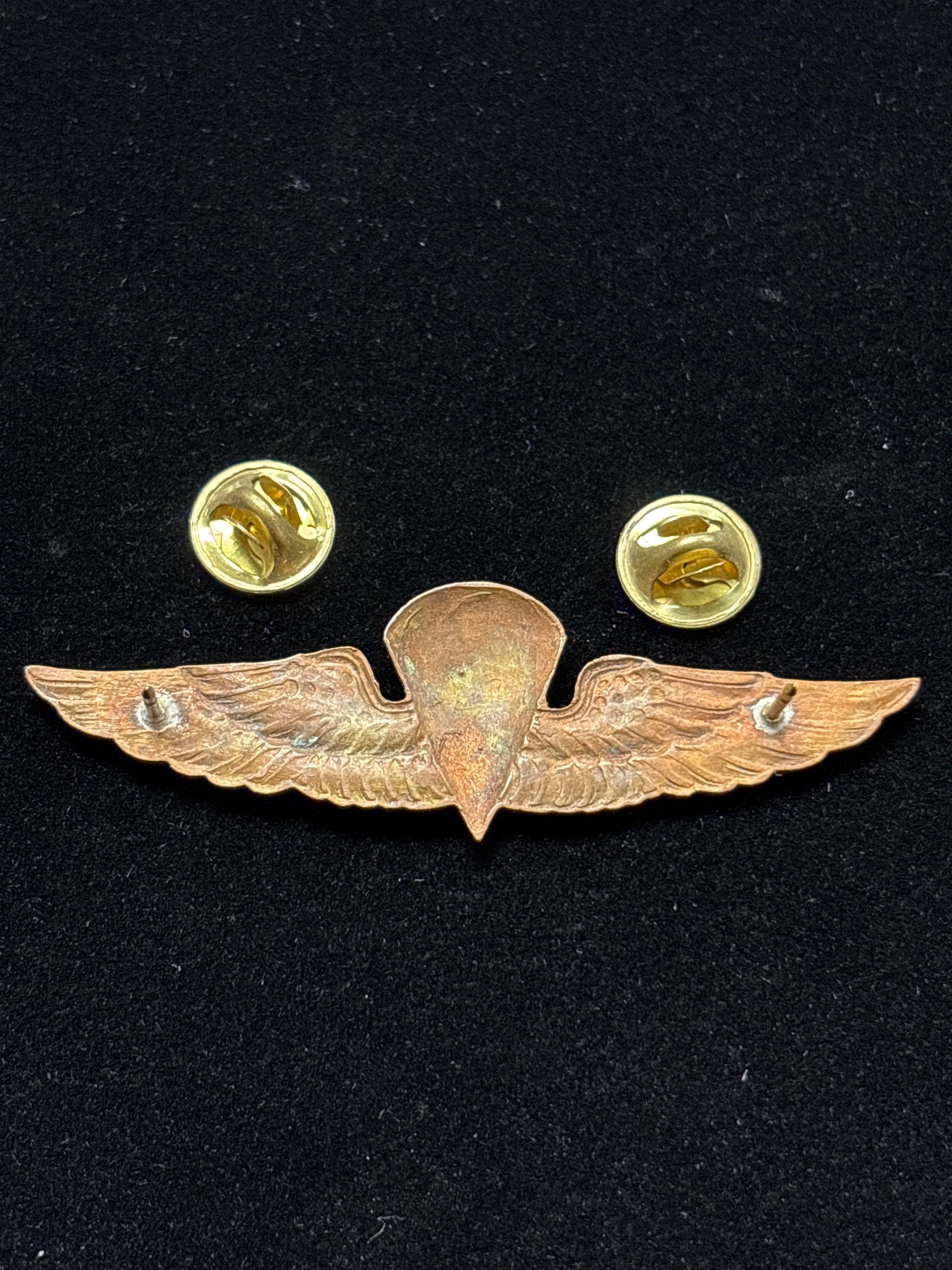 VIETNAM WAR ERA THEATER CAST NAVY PARAMARINE JUMP WINGS — image 2