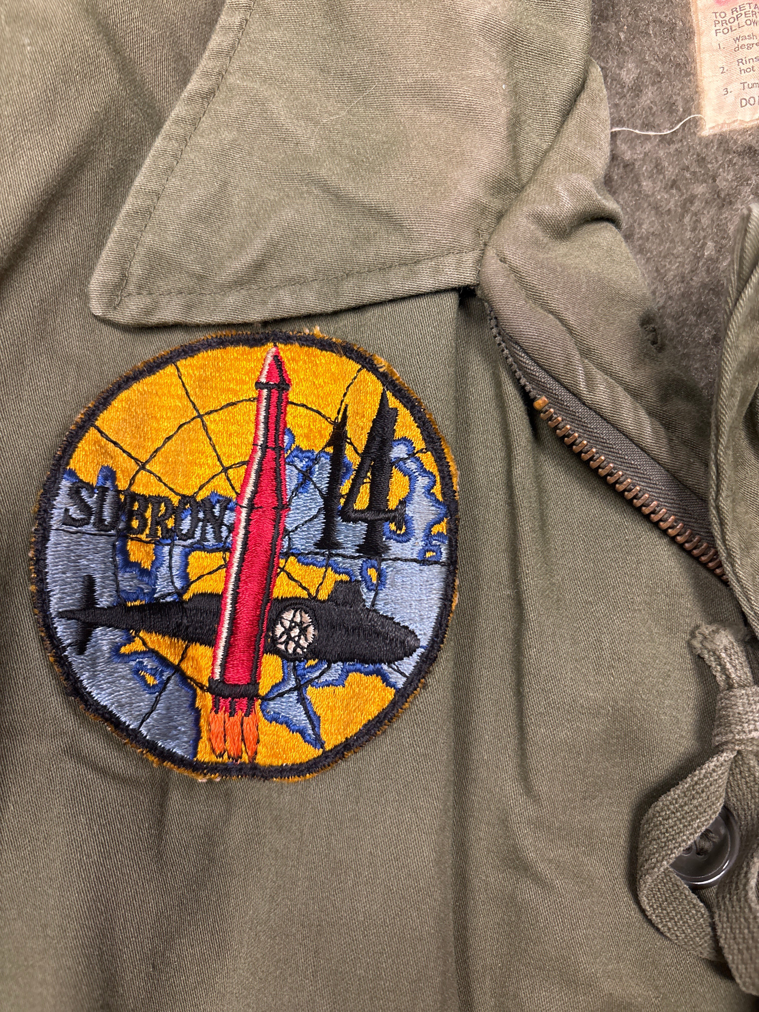VIETNAM WAR ERA US NAVY A-2 DECK JACKET SIZE LARGE SUBRON 14 — image 3