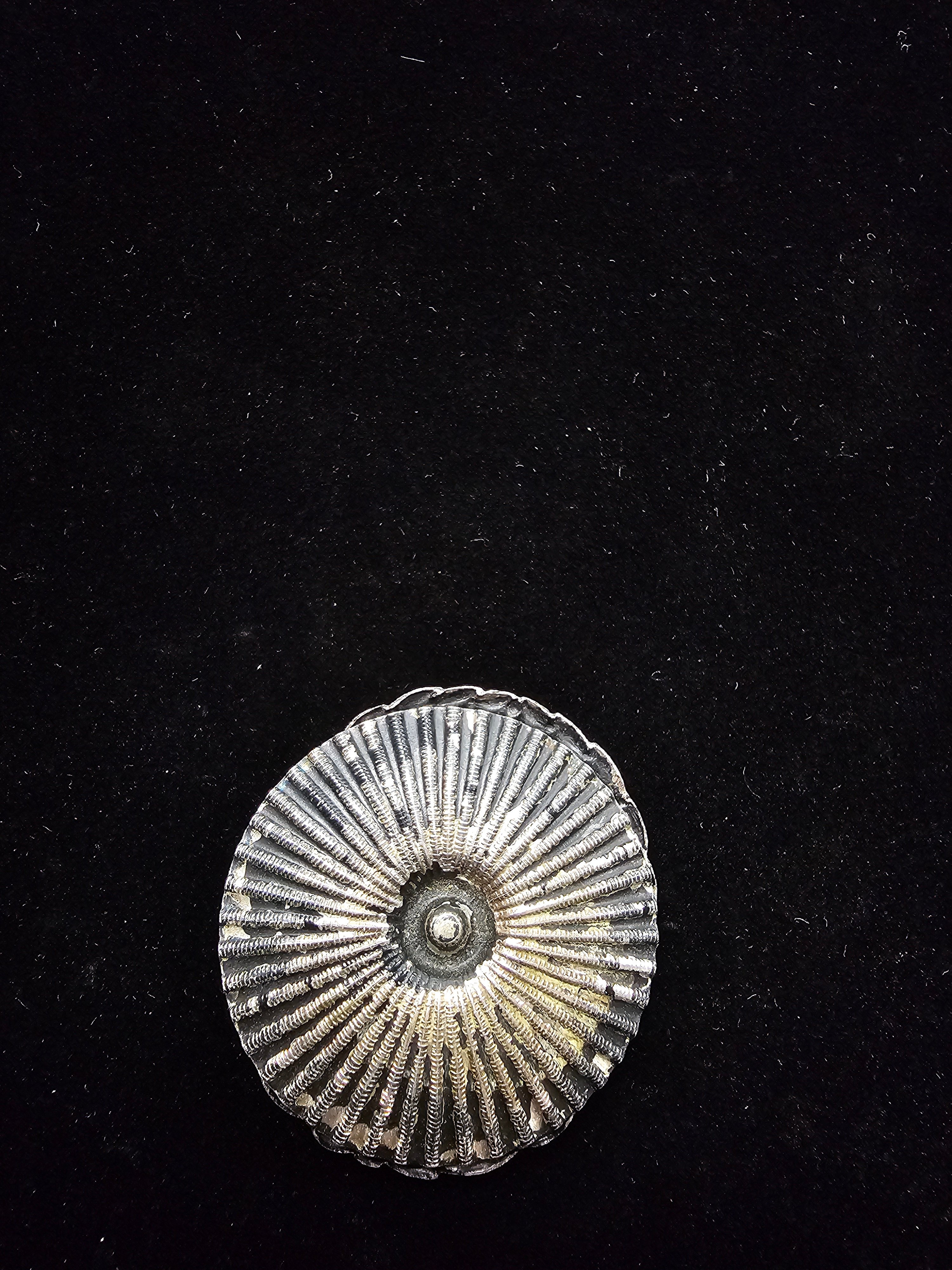 WWI GERMAN MODIFIED BLACK WOUND BADGE — image 2