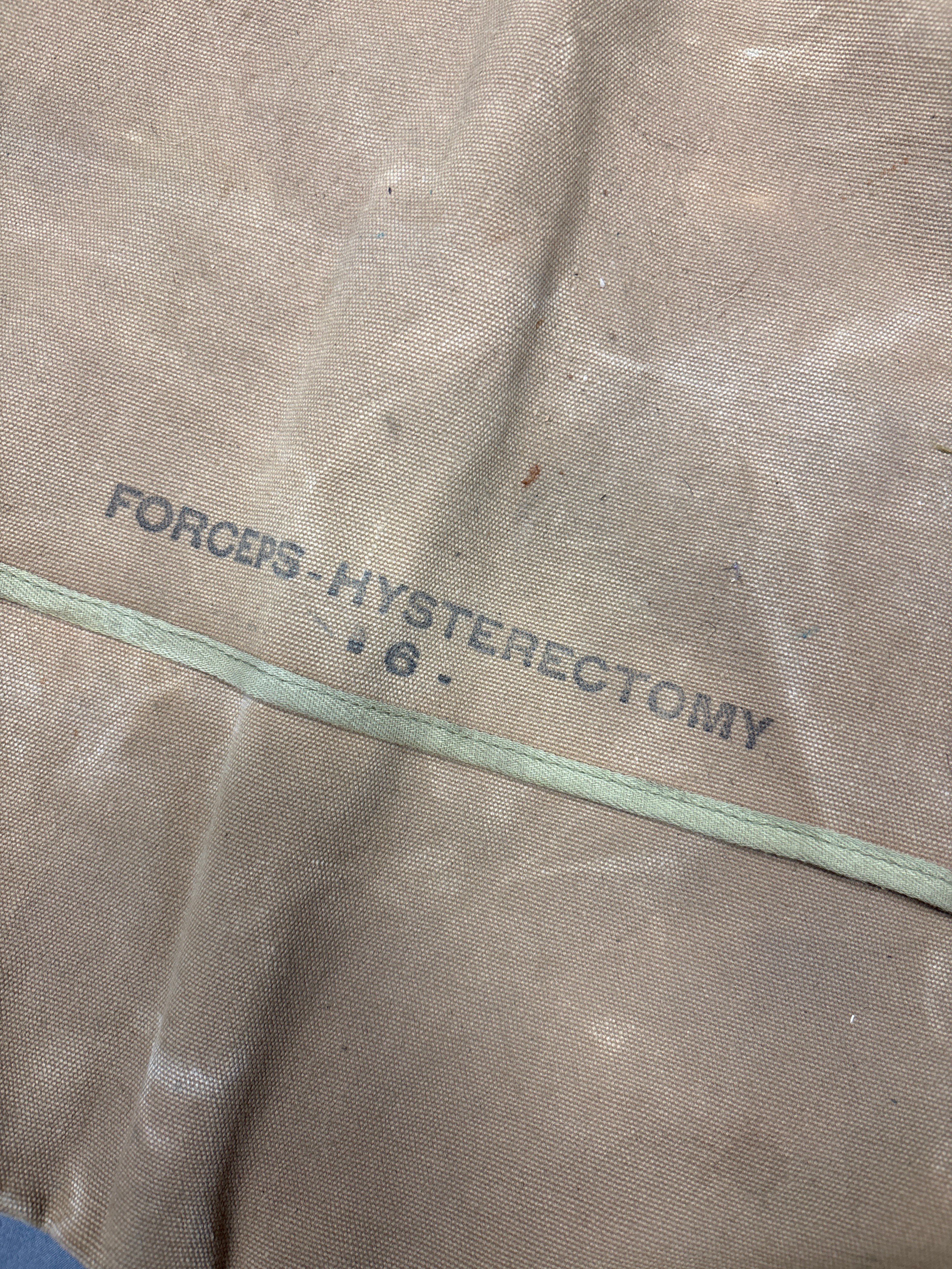 MILITARY SURGICAL HYSTERECTOMY FORCEPS TOOL ROLL — image 2
