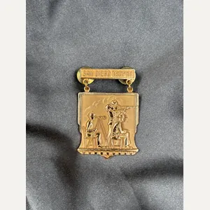 VIETNAM WAR ERA MARINE CORPS SHOOTING AWARD