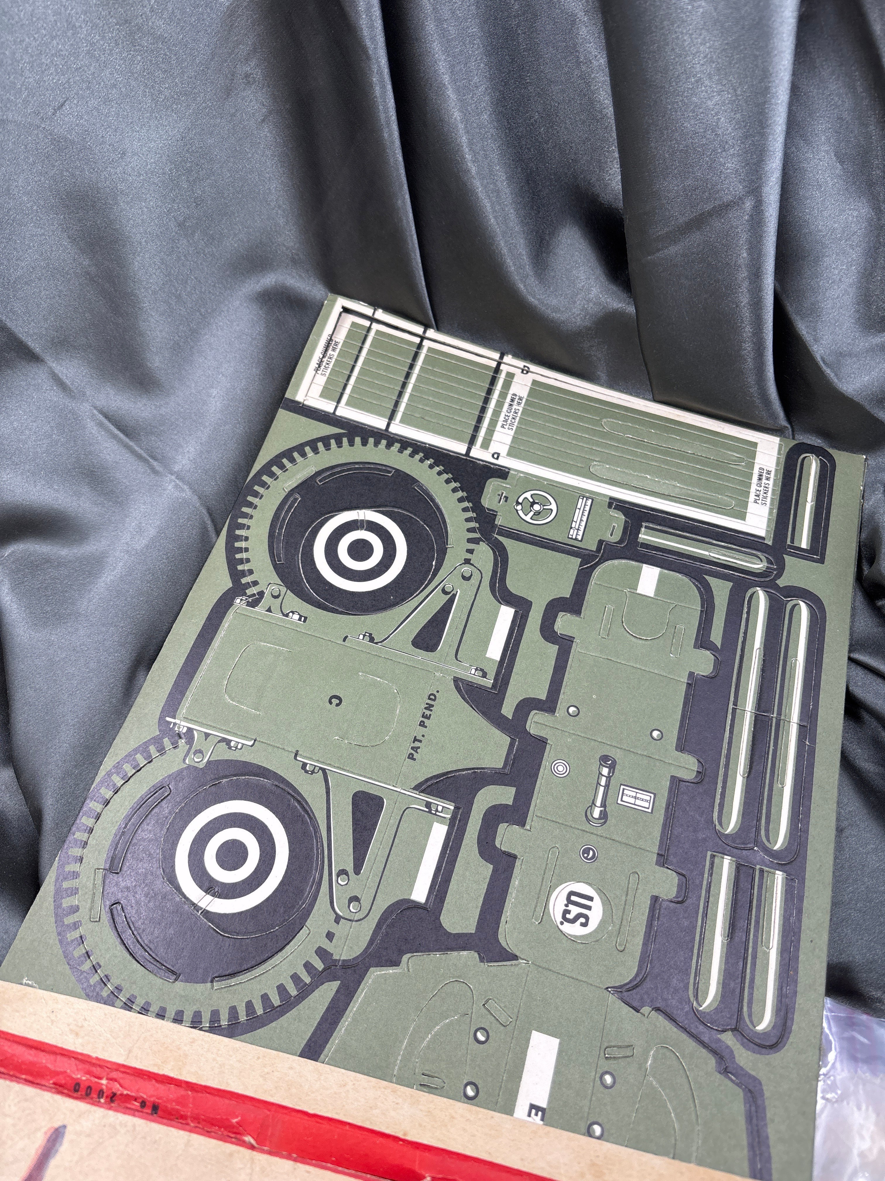 WWII ERA JUNIOR RANGER ANTI-AIRCRAFT GUN PAPER TOY — image 3