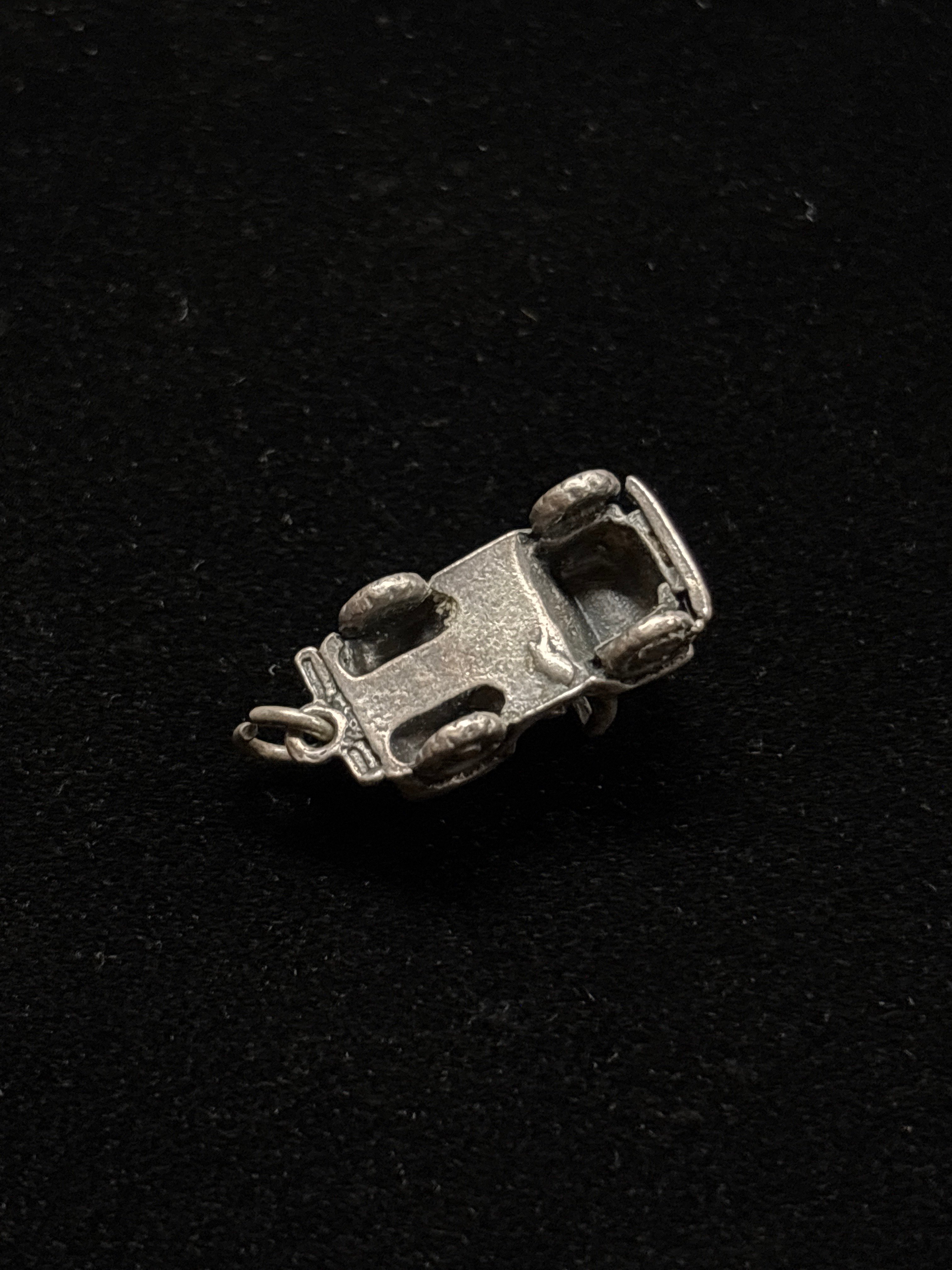 WWII SMALL SWEETHEART CHARM BRACELET JEEP — image 2