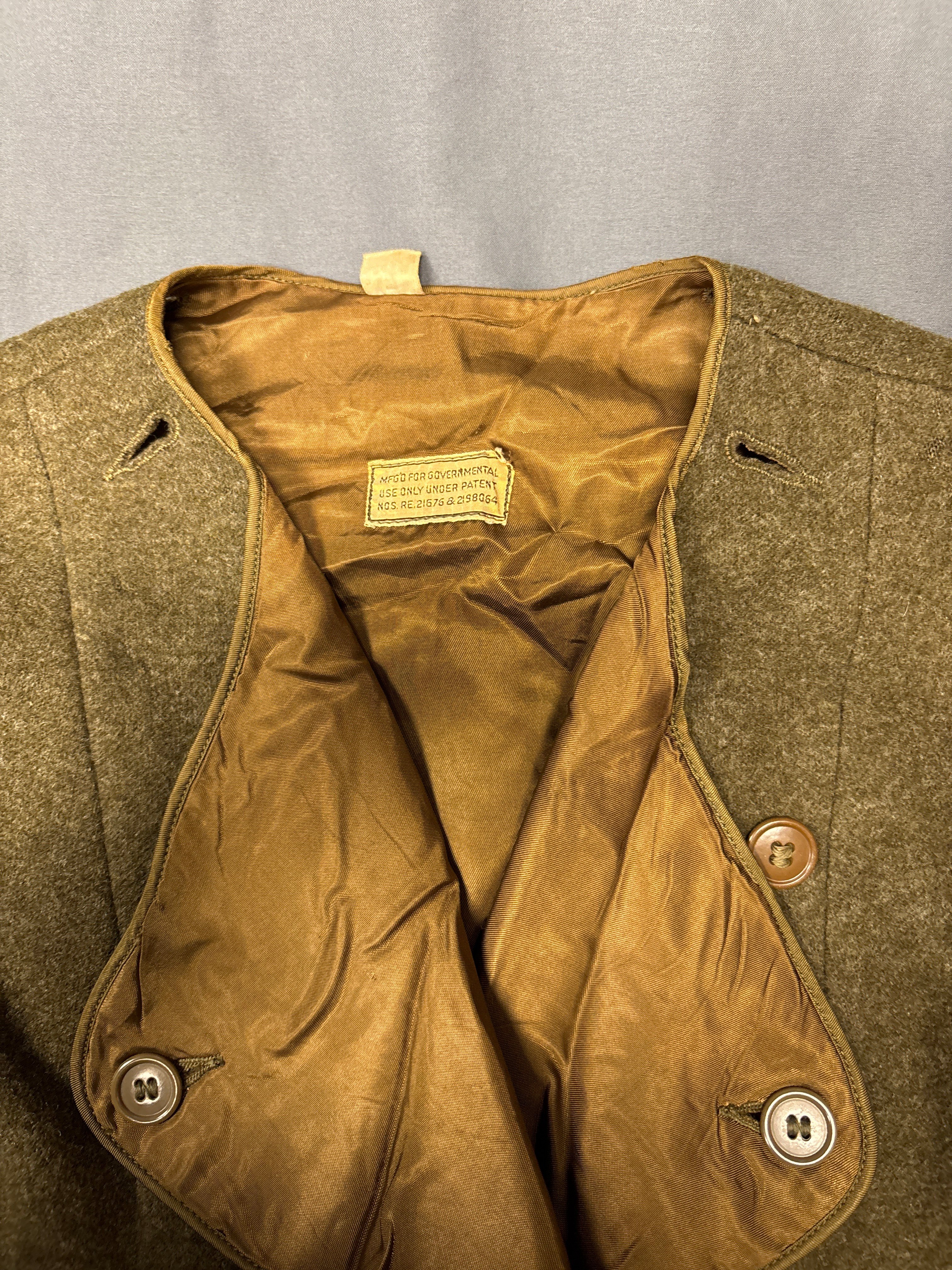 WWII WOMEN ARMY CORPS WOOL OVERCOAT LINER SIZE 16 — image 3