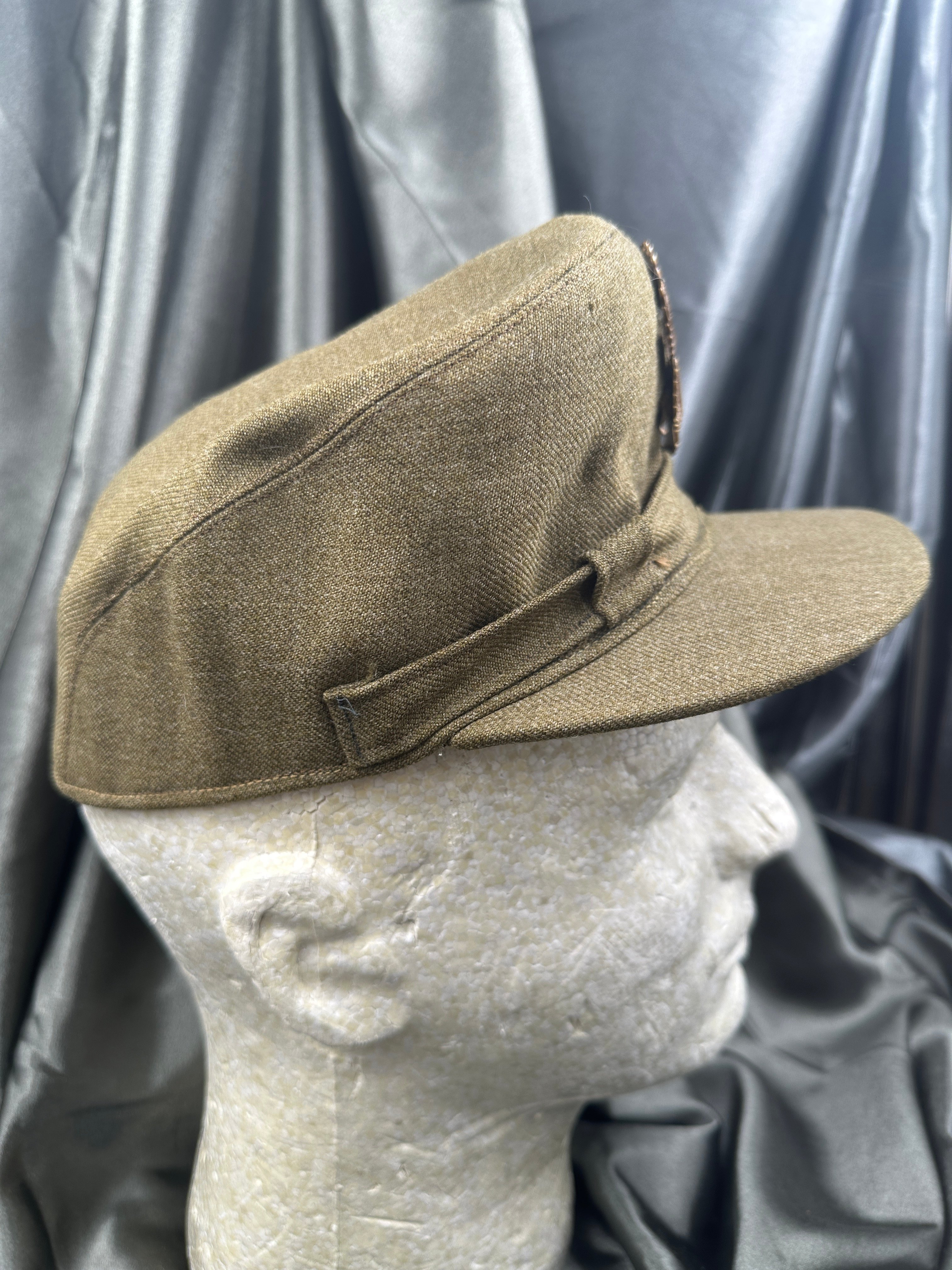 WWII US WOMEN ARMY NURSE BRITISH MADE VISOR CAP — image 3