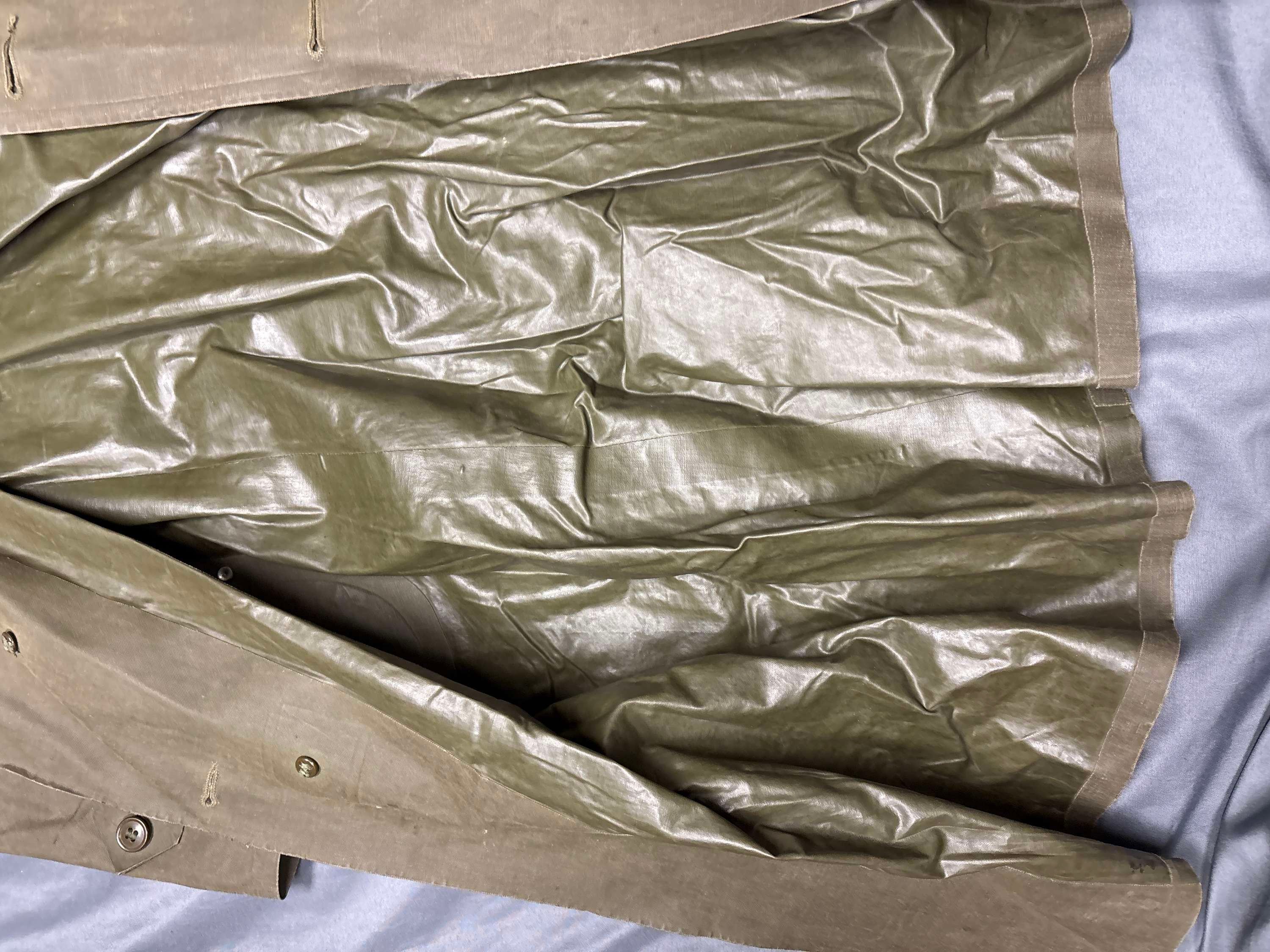 WWII US ARMY RAIN COAT SIZE SMALL — image 5