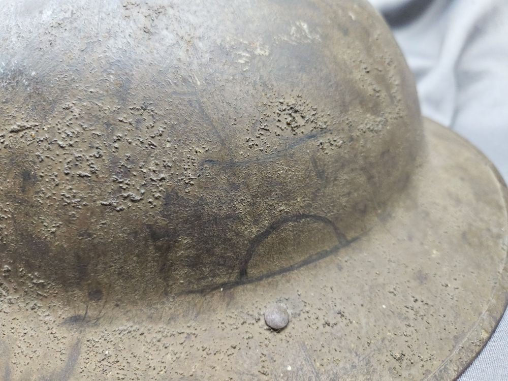 WWI British Brodie Helmet — image 4