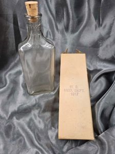 WWI ERA MEDICAL DEPARTMENT MEDICINE BOTTLE