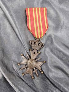 WWI BELGIAN COMBAT MEDAL