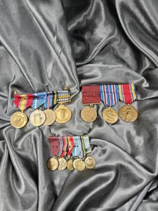 WWII/KOREA VETERAN MEDALS AND MINI RACKS
