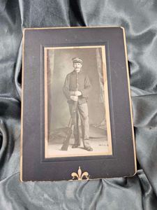 A SOLDIERS PHOTOGRAPH