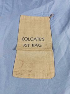 WWII CANADIAN SOLDIERS PERSONAL EFFECT KIT