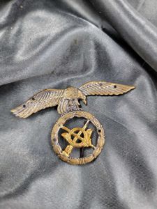 SPANISH PARACHUTE FORCES BERET INSIGNIA