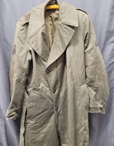 KOREAN WAR ERA TRENCH COAT SIZE LARGE LONG