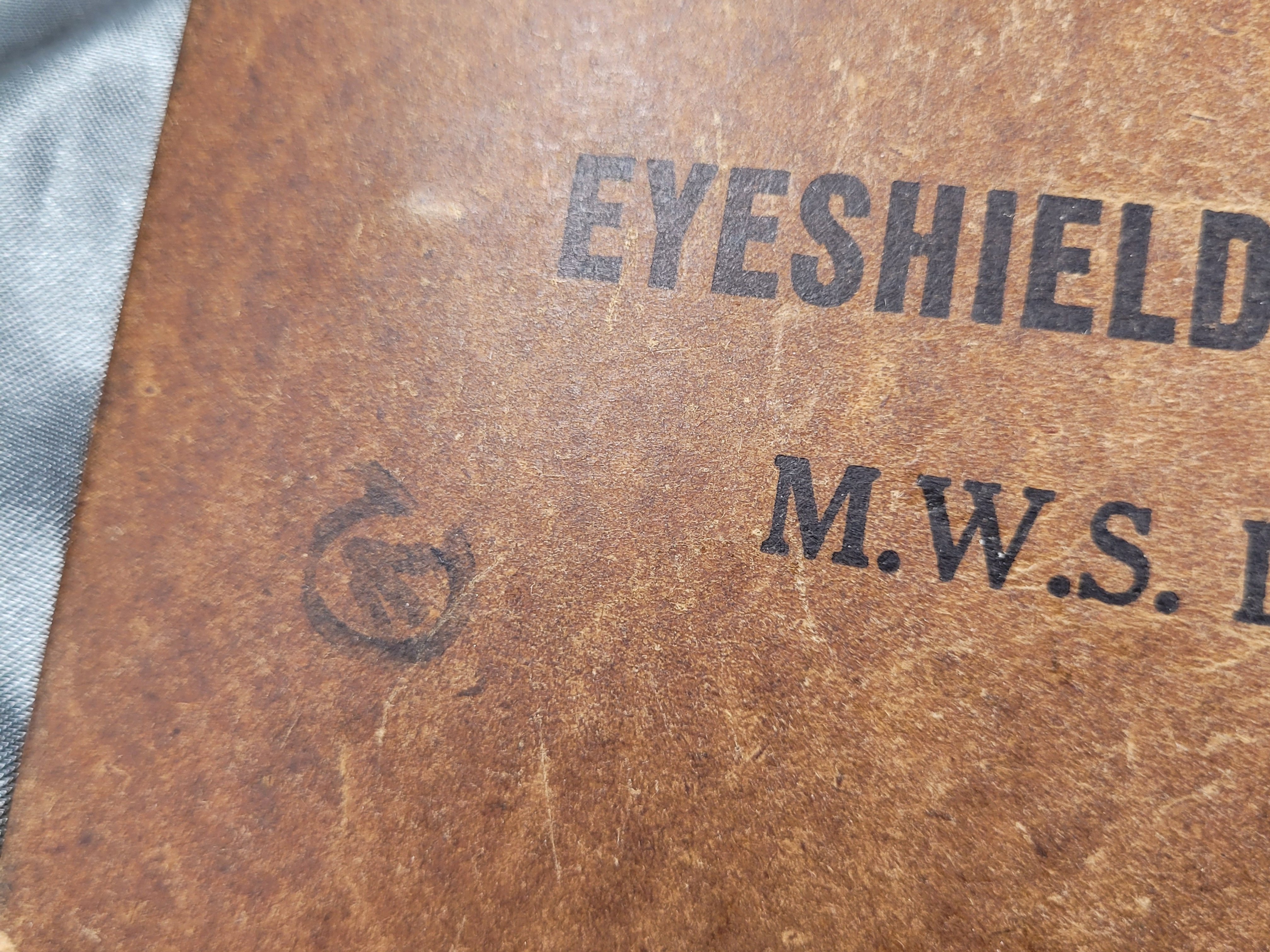 WWII CANADIAN ANTI-GAS EYESHIELDS — image 2